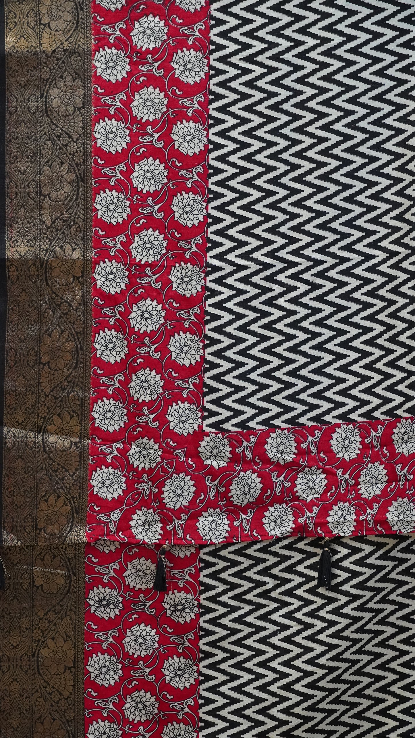 Jute Shiffon Saree Black to Pink