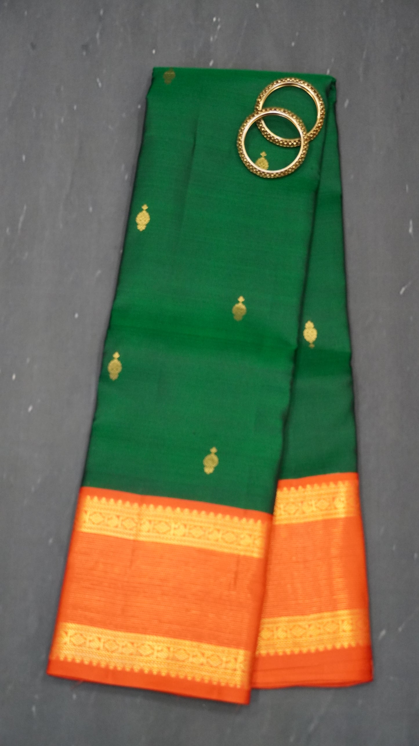 Pure Kanchipuram Silk Saree -Retapet Vairaoosi Border-Green