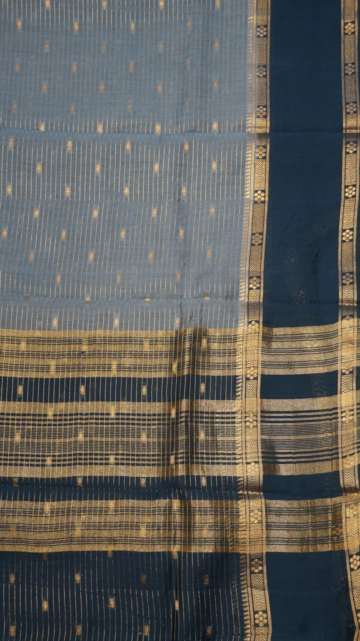 Viscose Saree-Floral Rettapet - Light Peacock Blue
