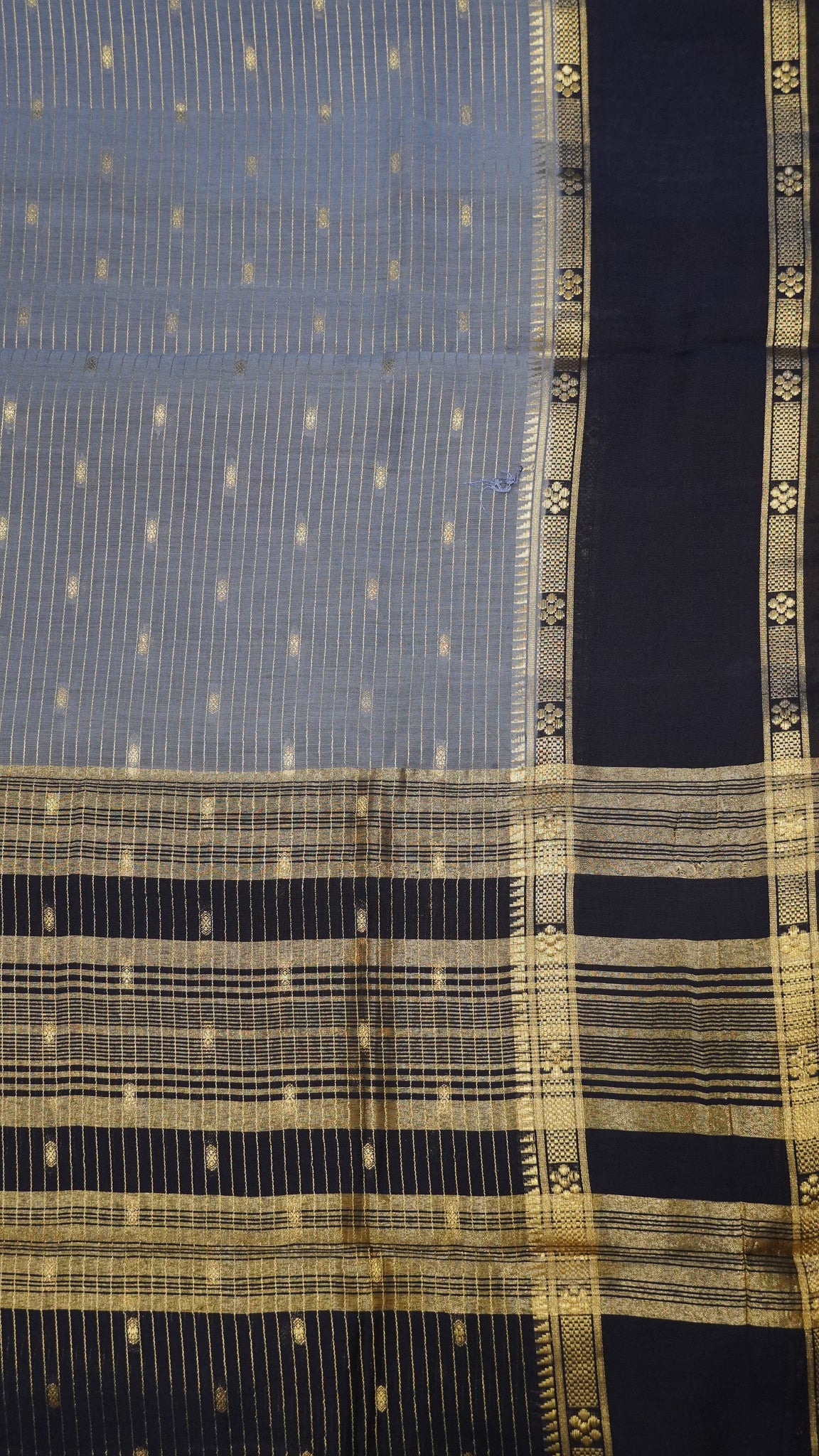 Viscose Saree-Floral Rettapet - Light Navy Blue