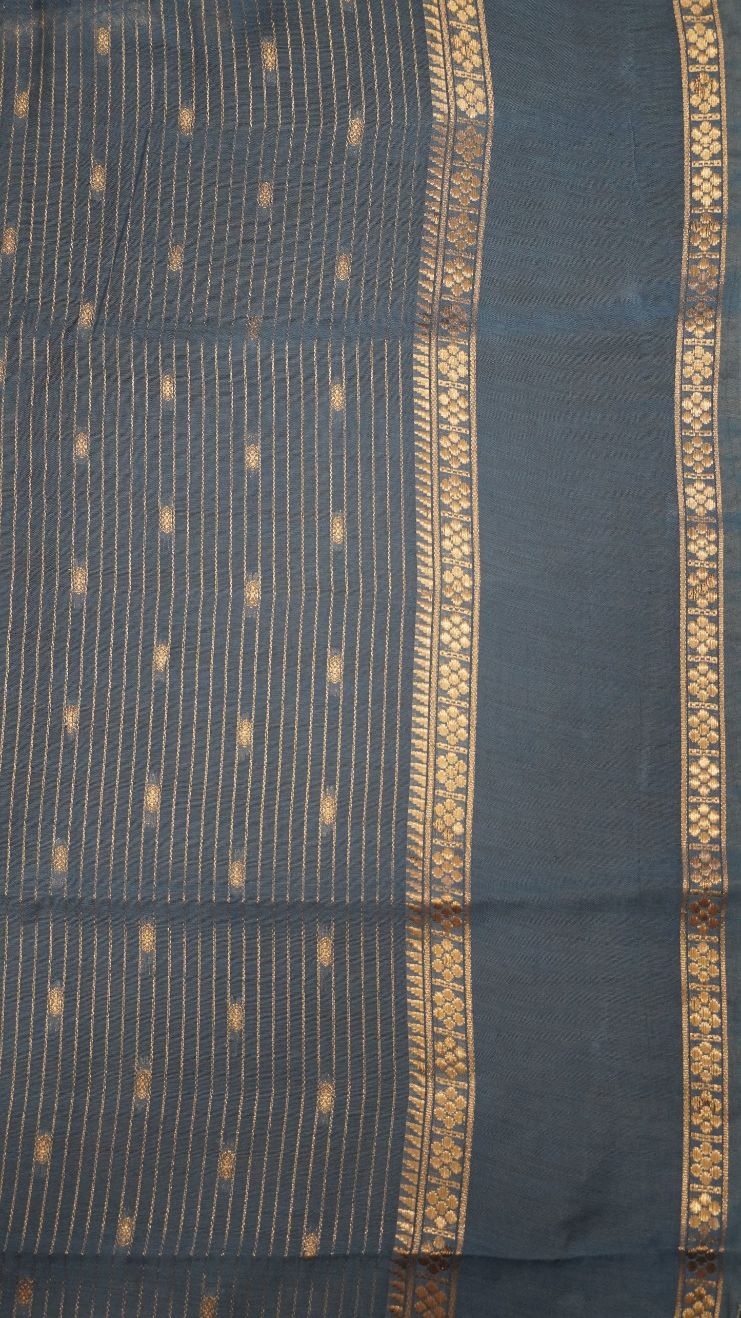 Viscose Saree-Floral Rettapet -Peacock Blue