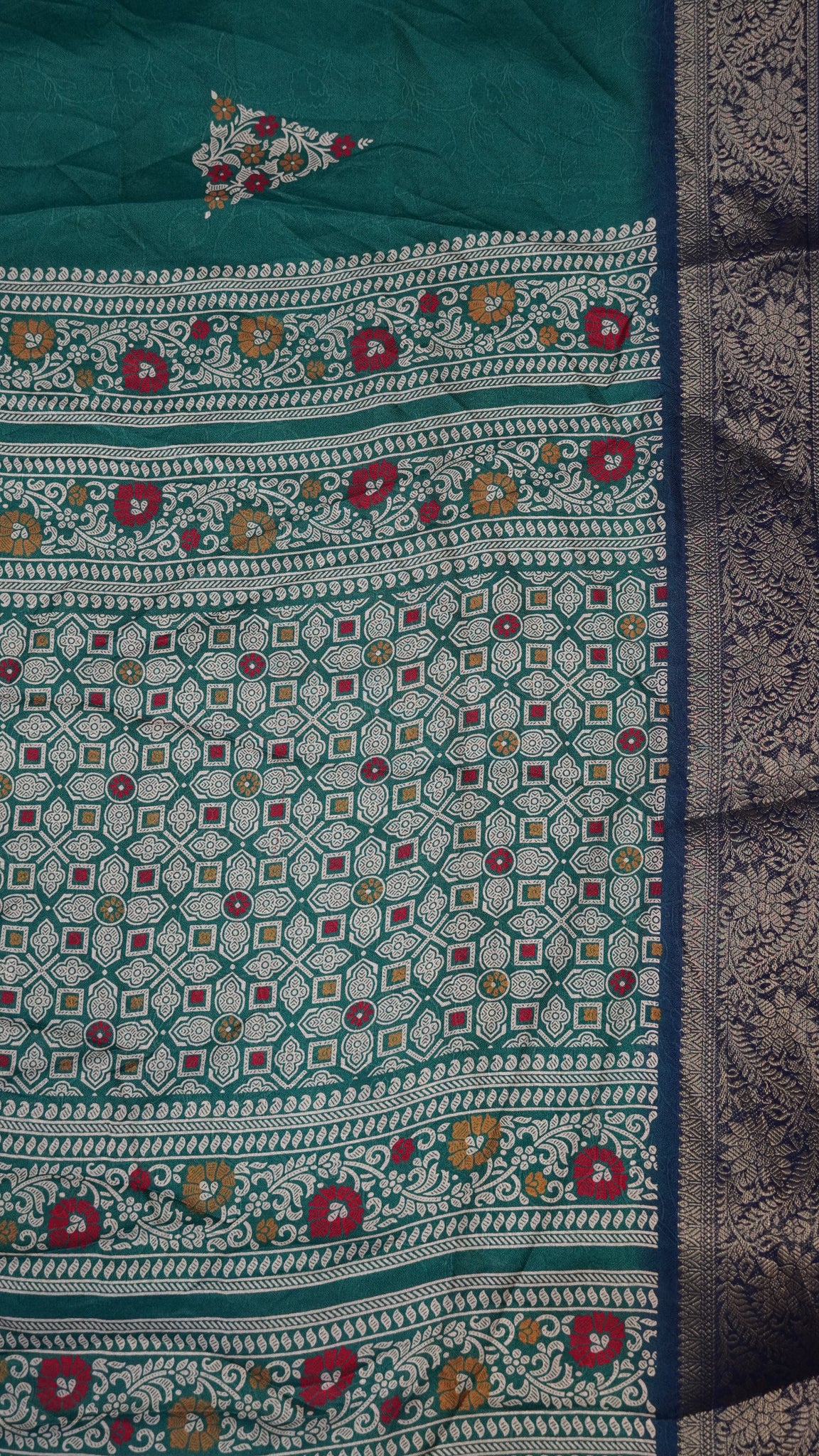 Semi Chiffon Saree- Garden Floral Peacock Green
