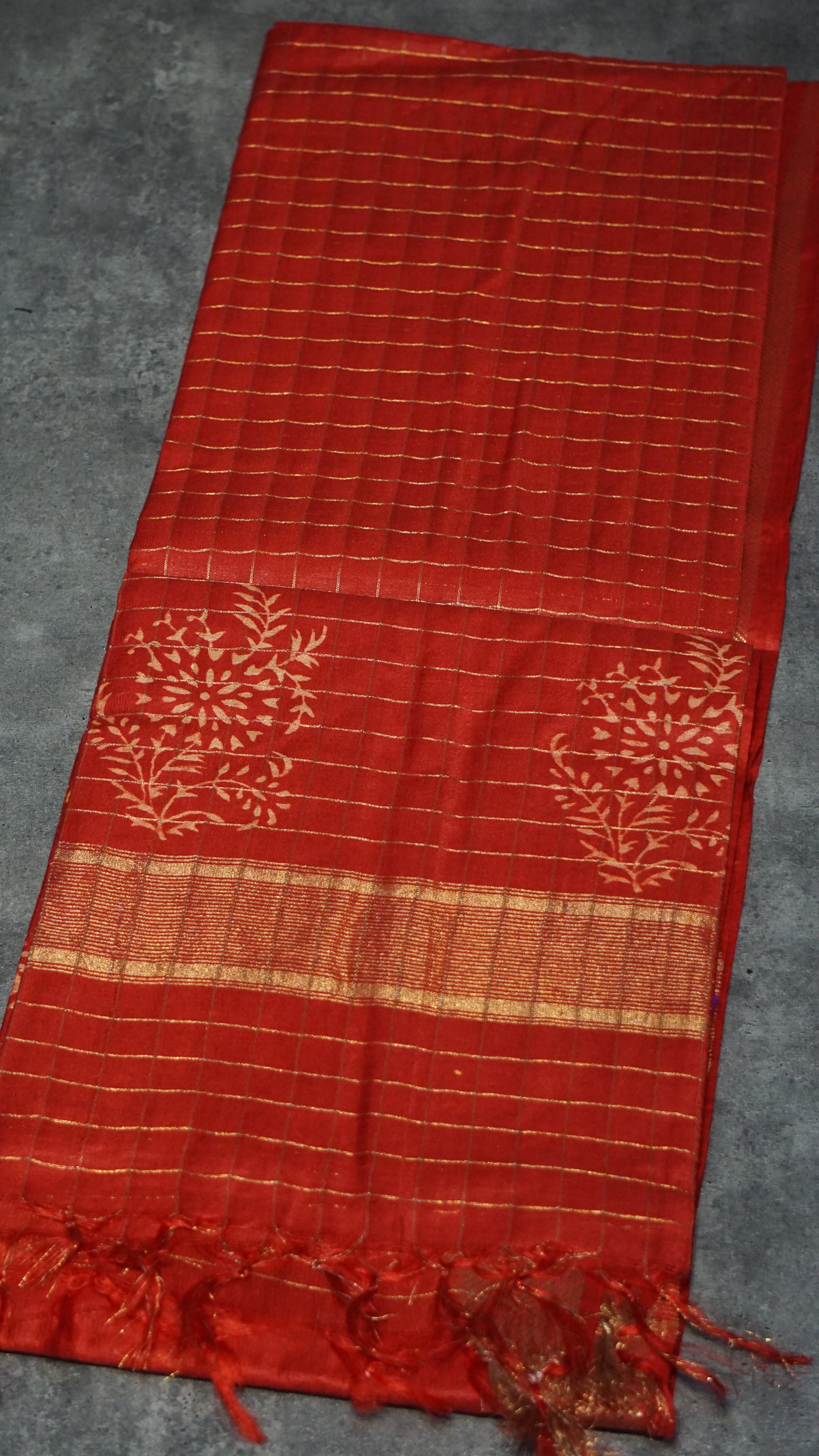 Bhagalpur Cotton Saree Checks Red
