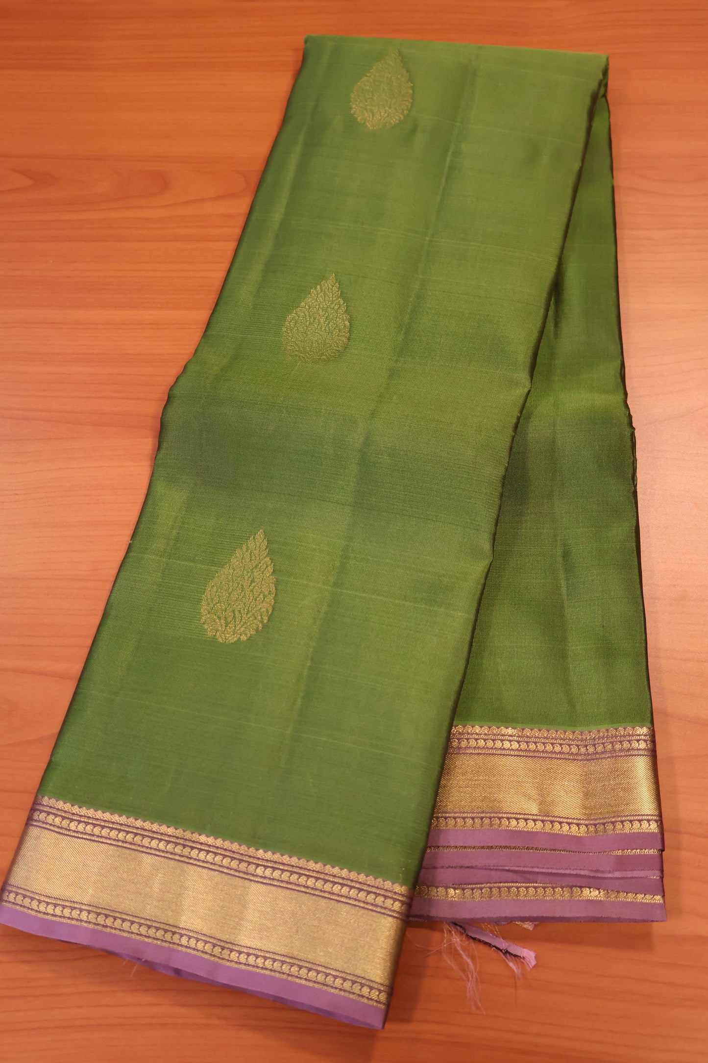 Akshayam - Pure Kanjivaram Saree - Green Small Border