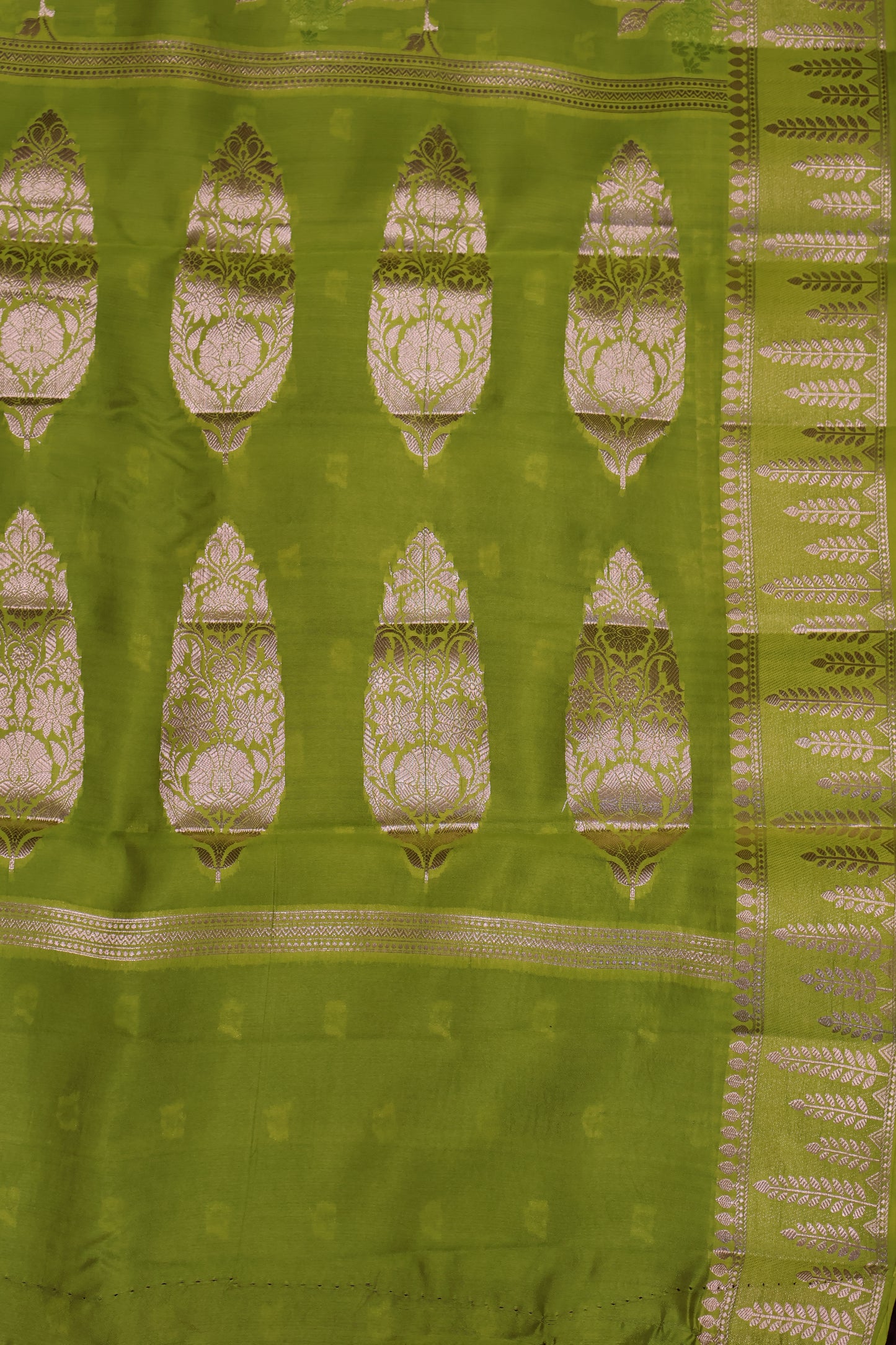 Banarasi Tussar - Light Green Vineyard Pattern