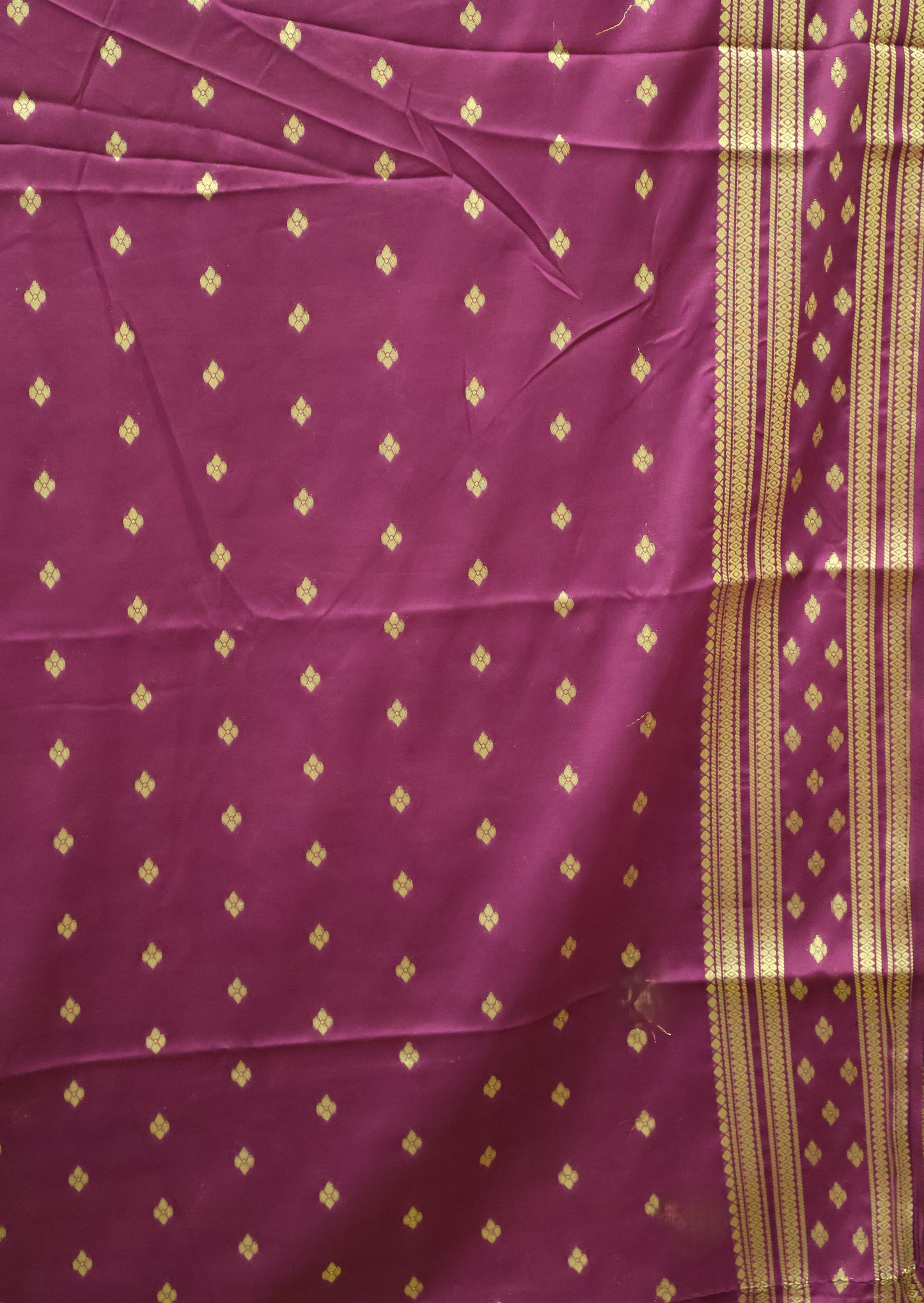 Semi Mysore Silk Saree-Mehandhi Green Floral Buta