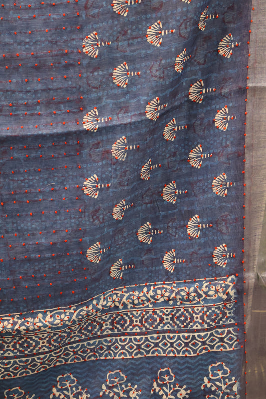 Semi Linen - Blue Floral Red Kantha Work