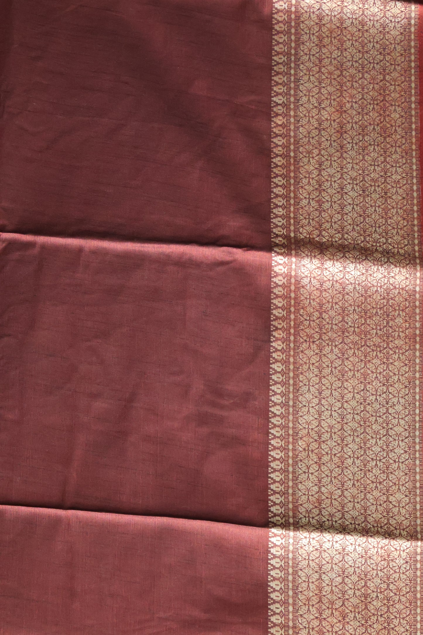 Dola Silk Saree Vine motif-Black