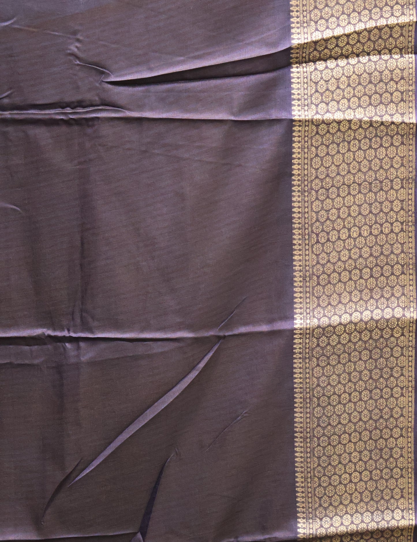 Dola Silk Saree Vine motif-Maroon