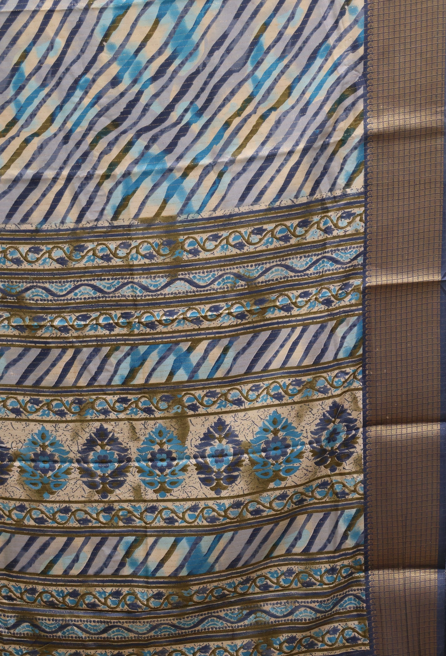 Dola Silk Saree Lehariya Pattern-Blue
