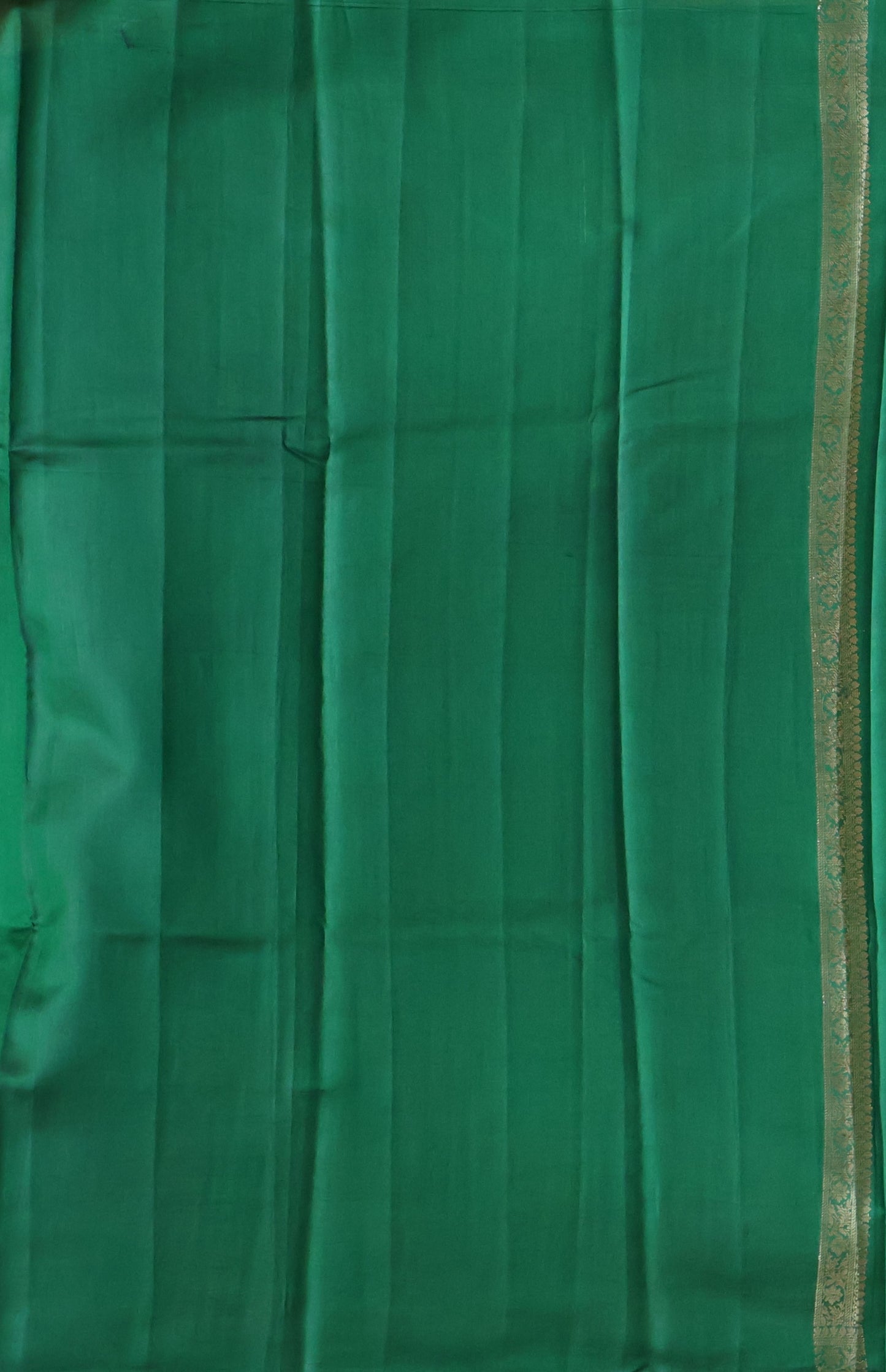 Pure Banarasi Saree Chiniya Silk with Contrast Pallu-Maroon