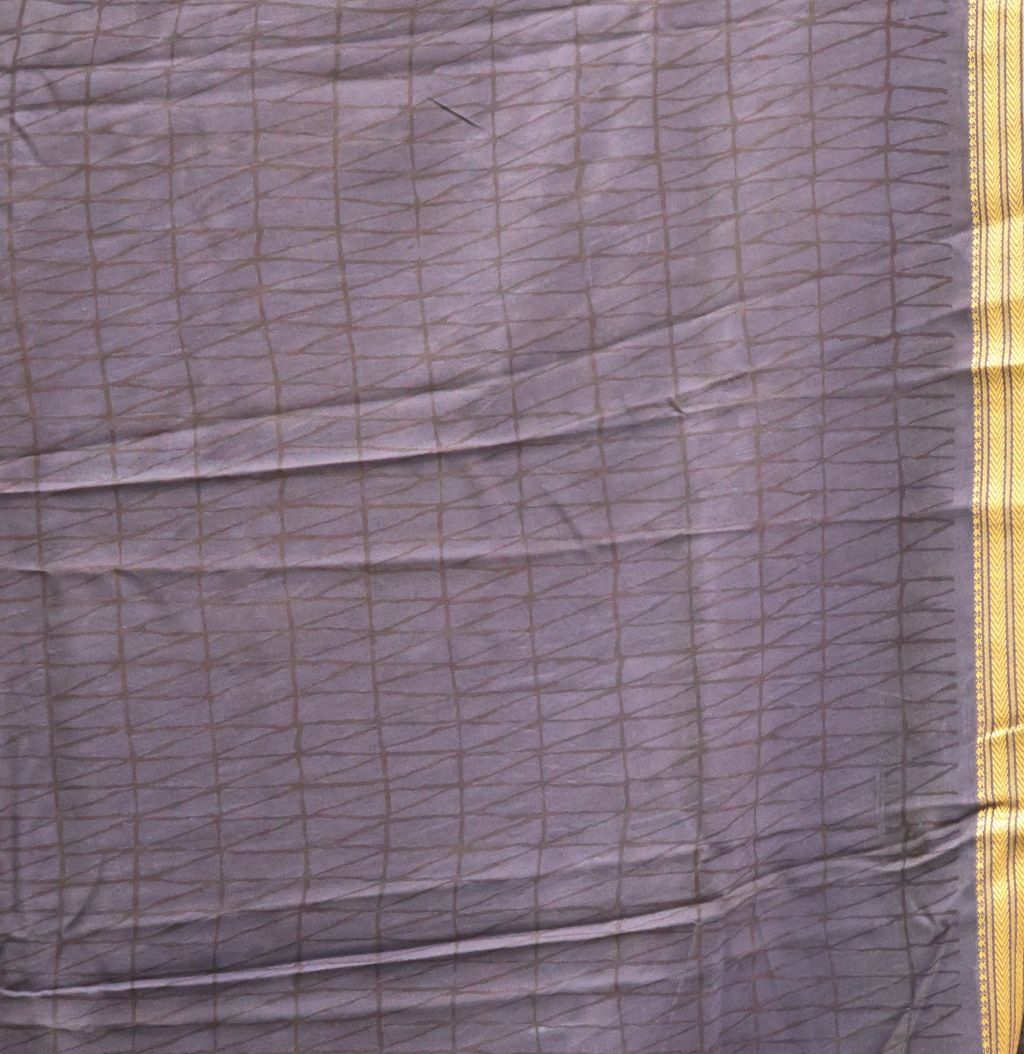 Viscose Saree-Arakku Lotus Bandhini Print