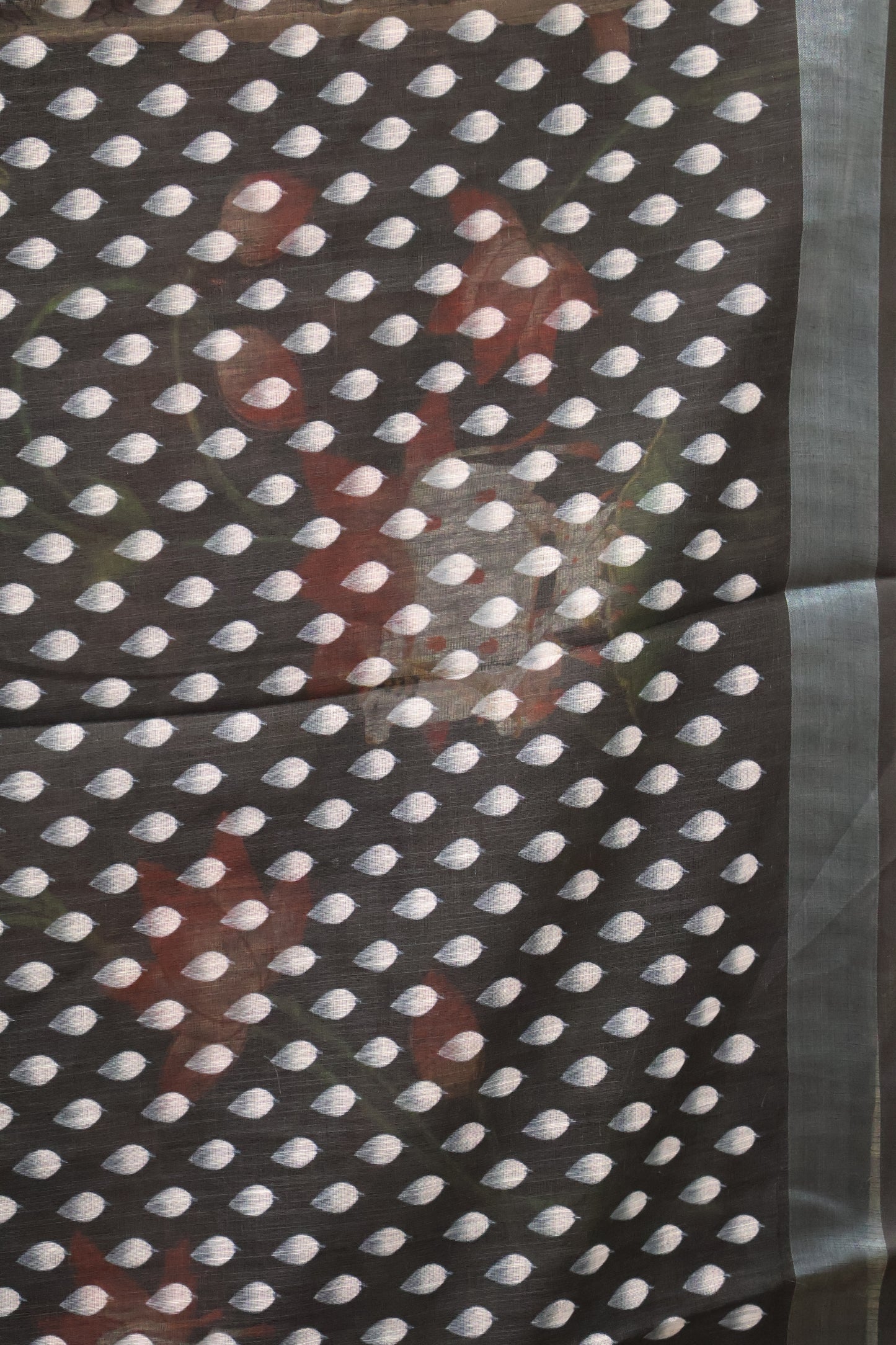 Semi Linen Saree Black-With Pichwai Pattern