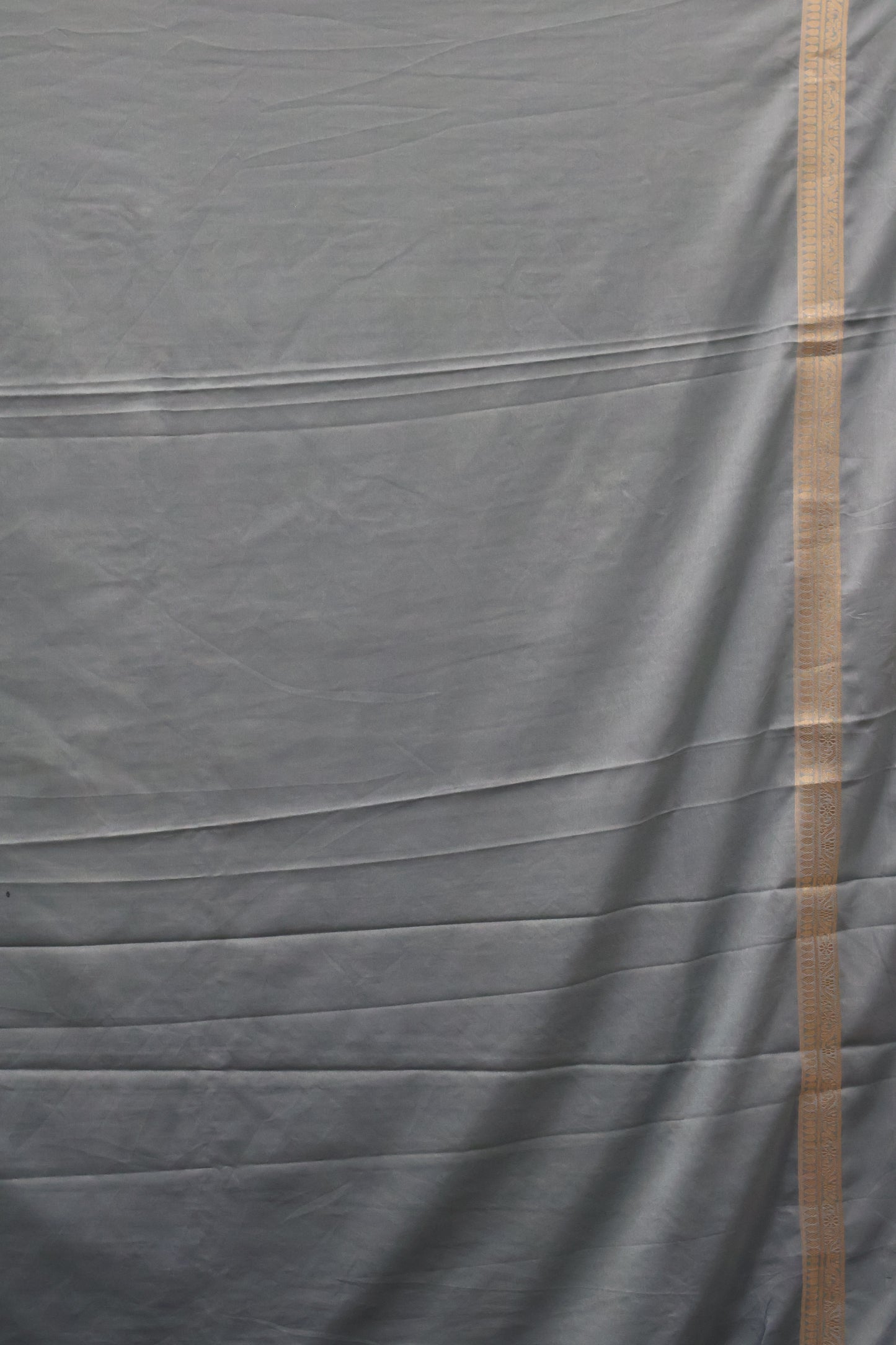 Banarasi Georgete saree-Navy Blue Body Checked