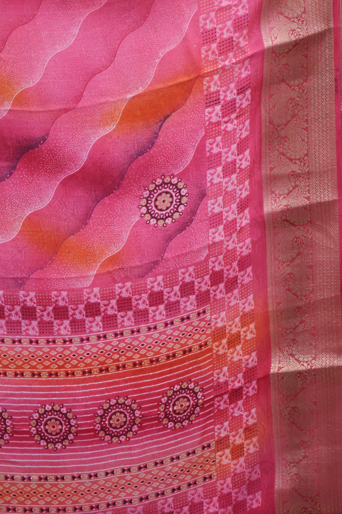 Shiffon Saree-Green Sindoor Wavy Border