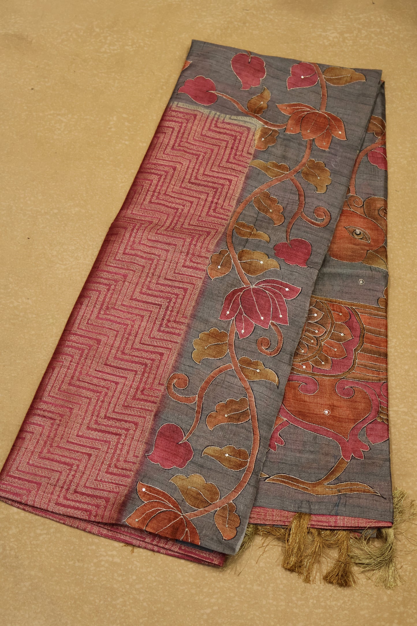 Fushion Kanjivaram Silk Saree-Pink Zig Zag Work