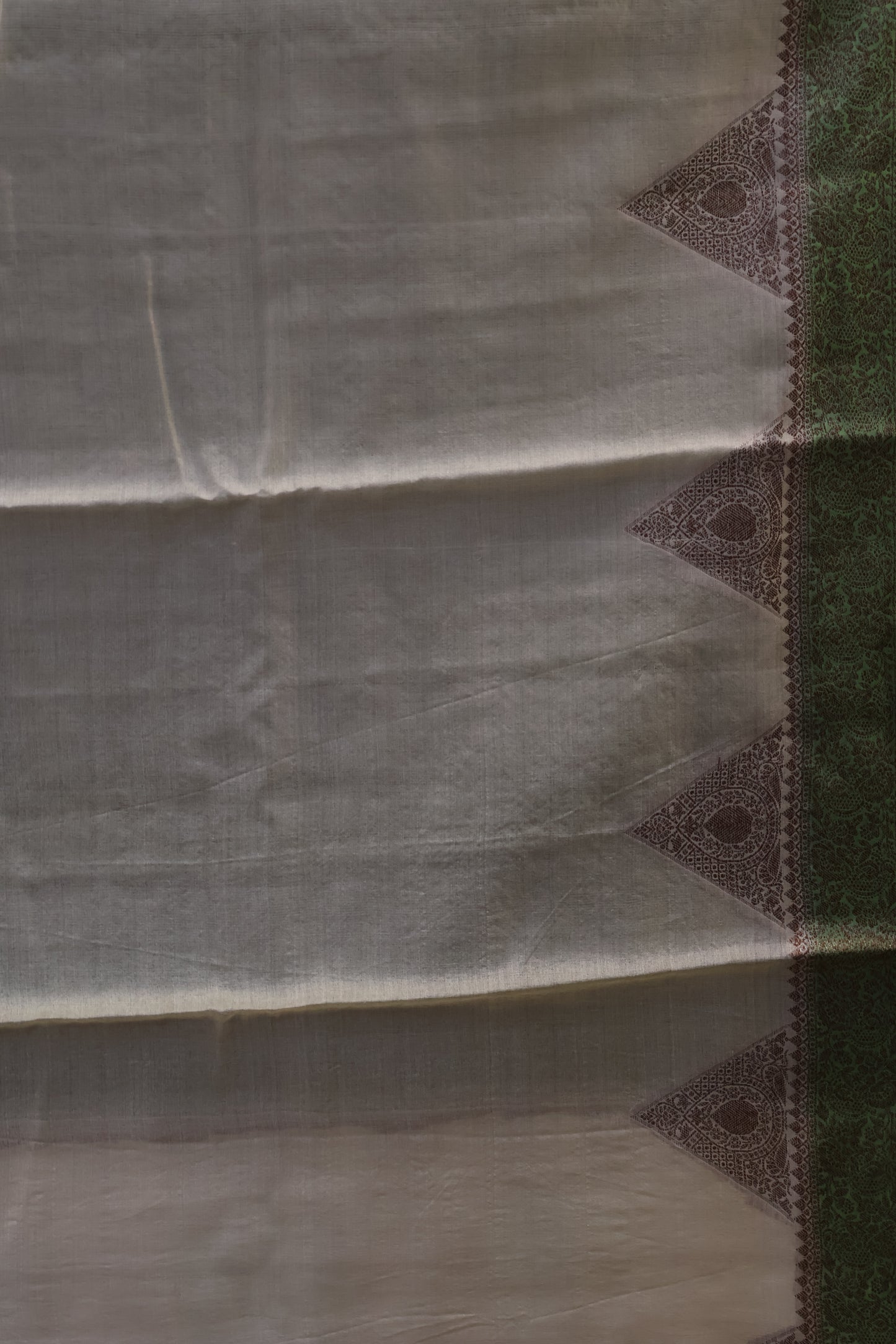 Pure Tussar Saree - Green Triangle With Checked Pattern