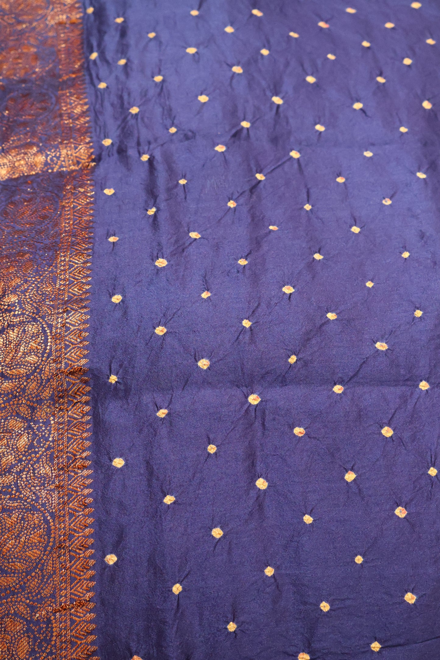 Pure Banarasi Saree Crushed -Blue Oval Pattern