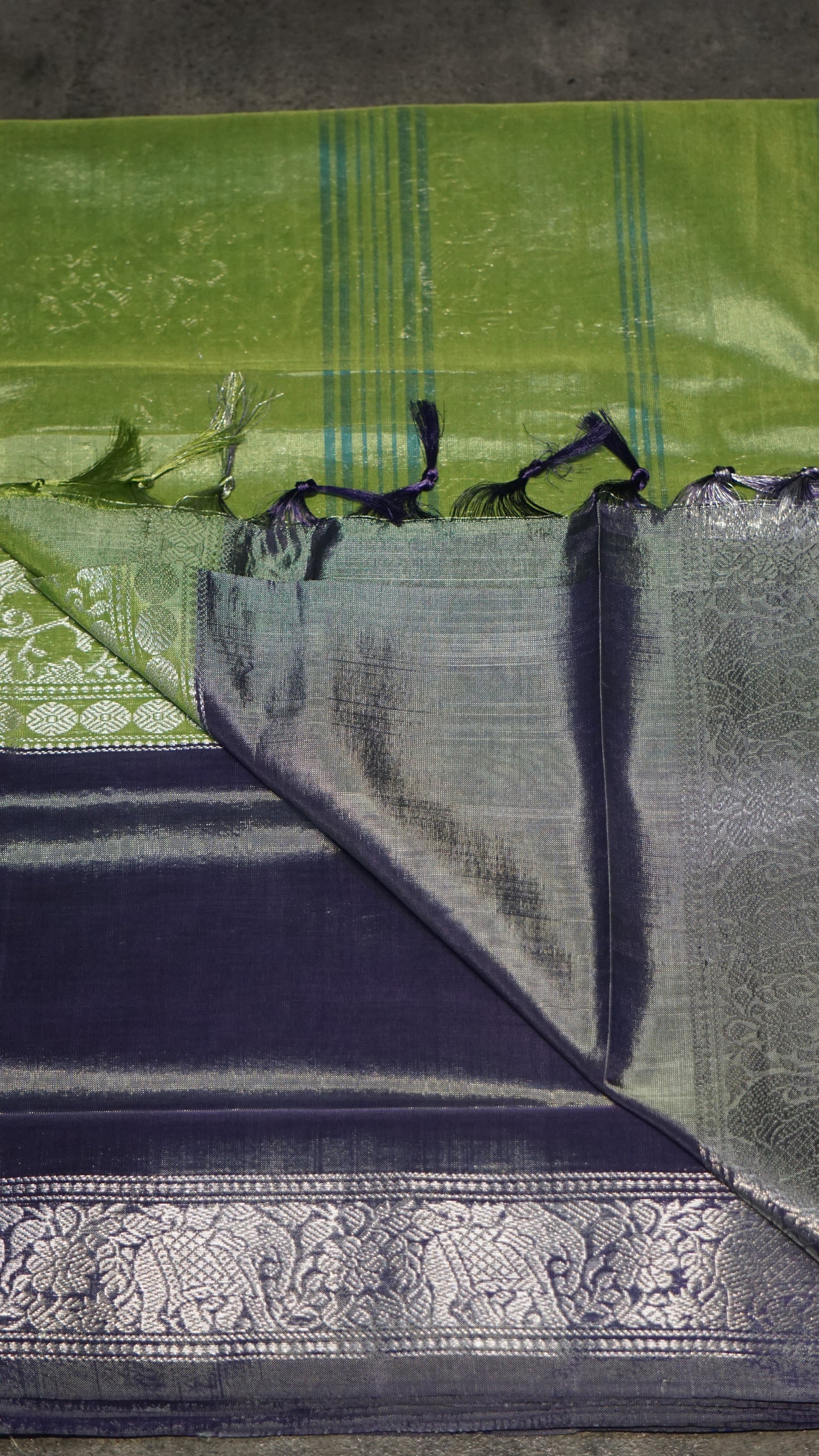 Vazhai Naaru Pattu Saree Vanasingaram Metallic Green - Violet