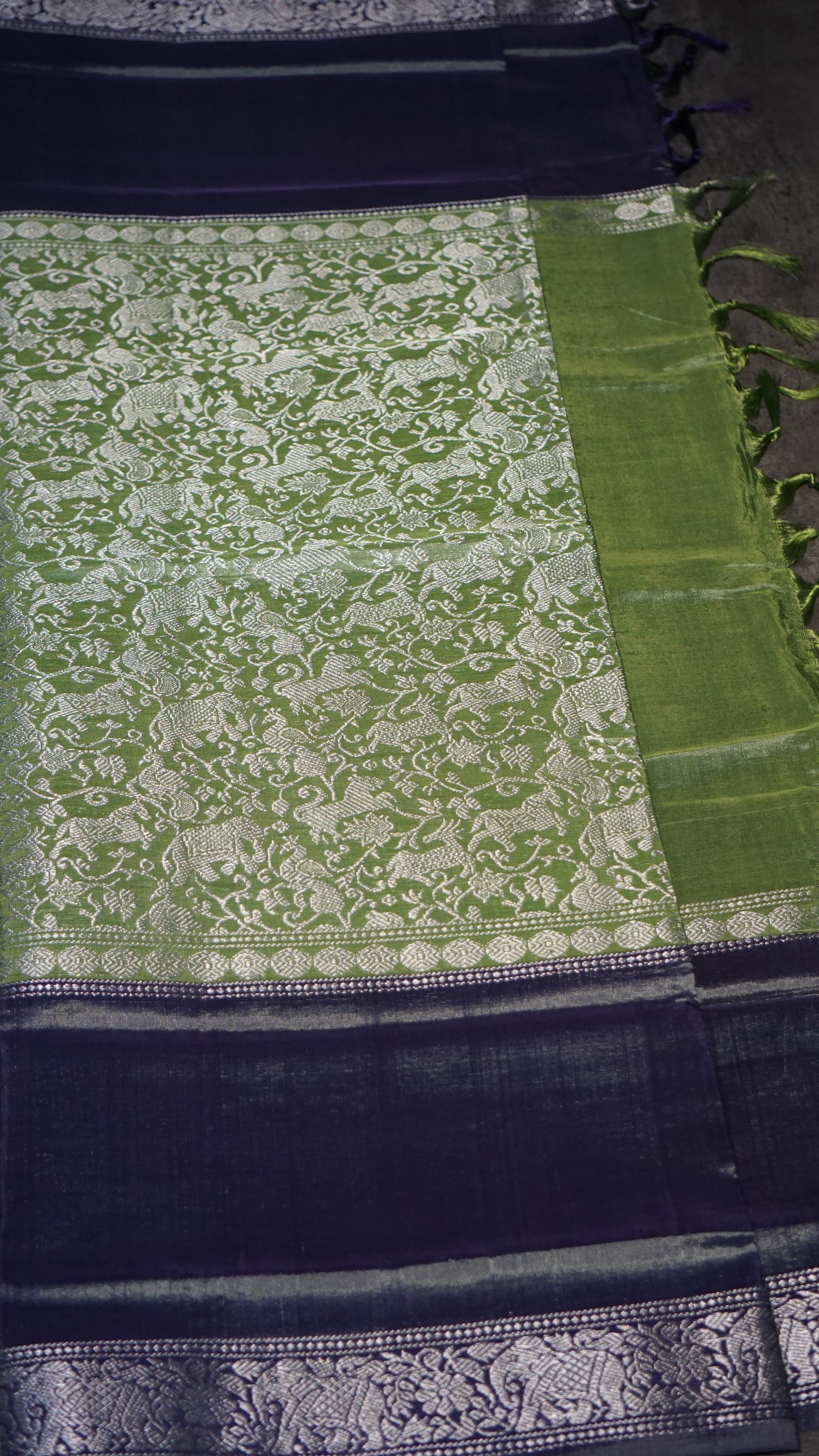 Vazhai Naaru Pattu Saree Vanasingaram Metallic Green - Violet