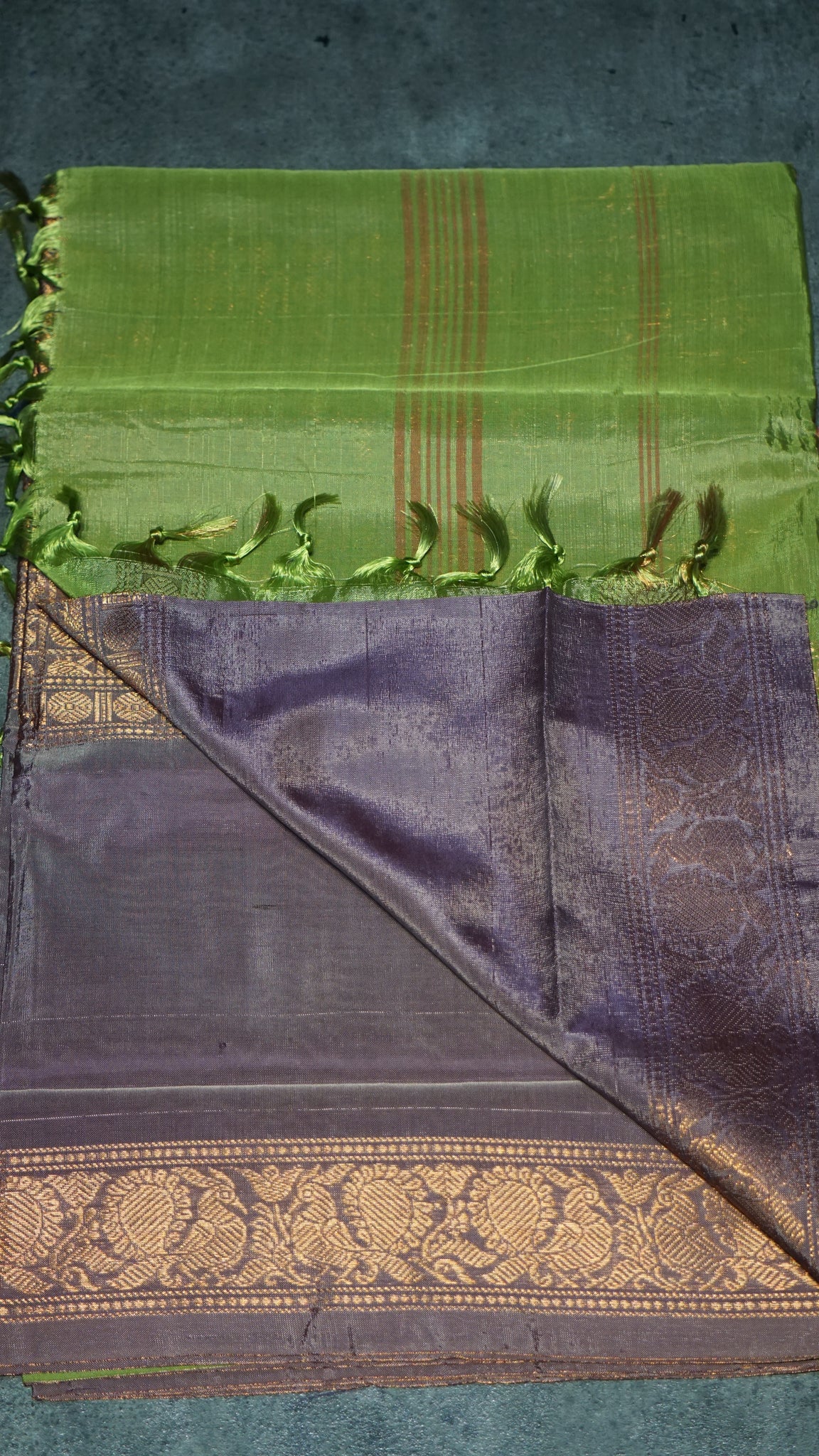 Vazhai Naaru Pattu Saree Vanasingaram Green - Light Wine