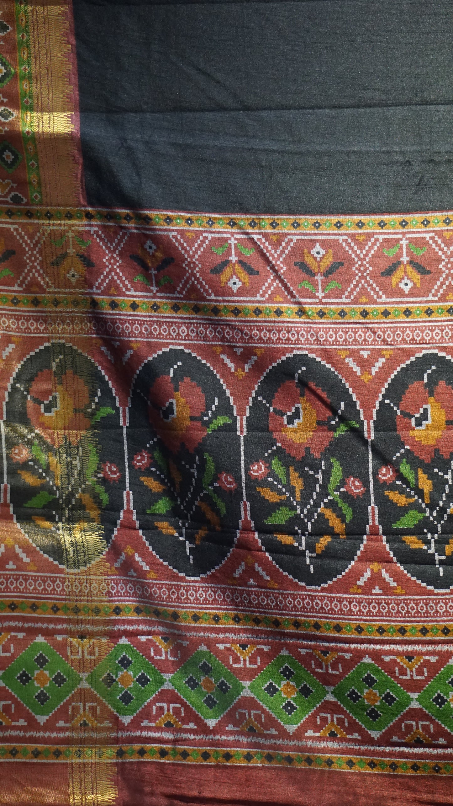 Semi Pattola Saree Solid - Black