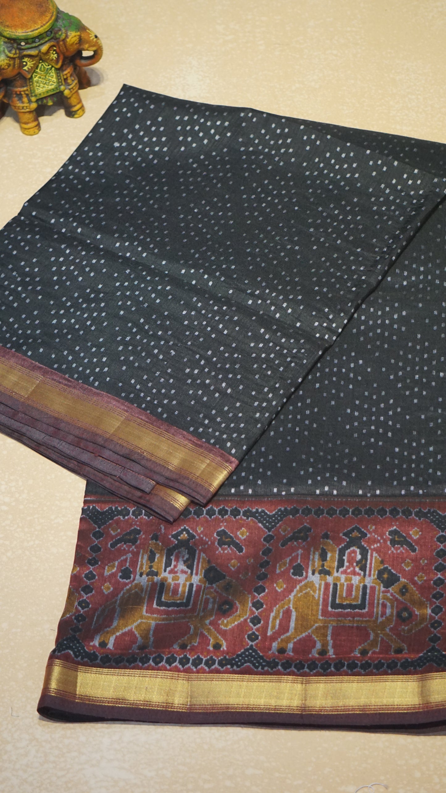 Semi Pattola Saree Dotted - Black