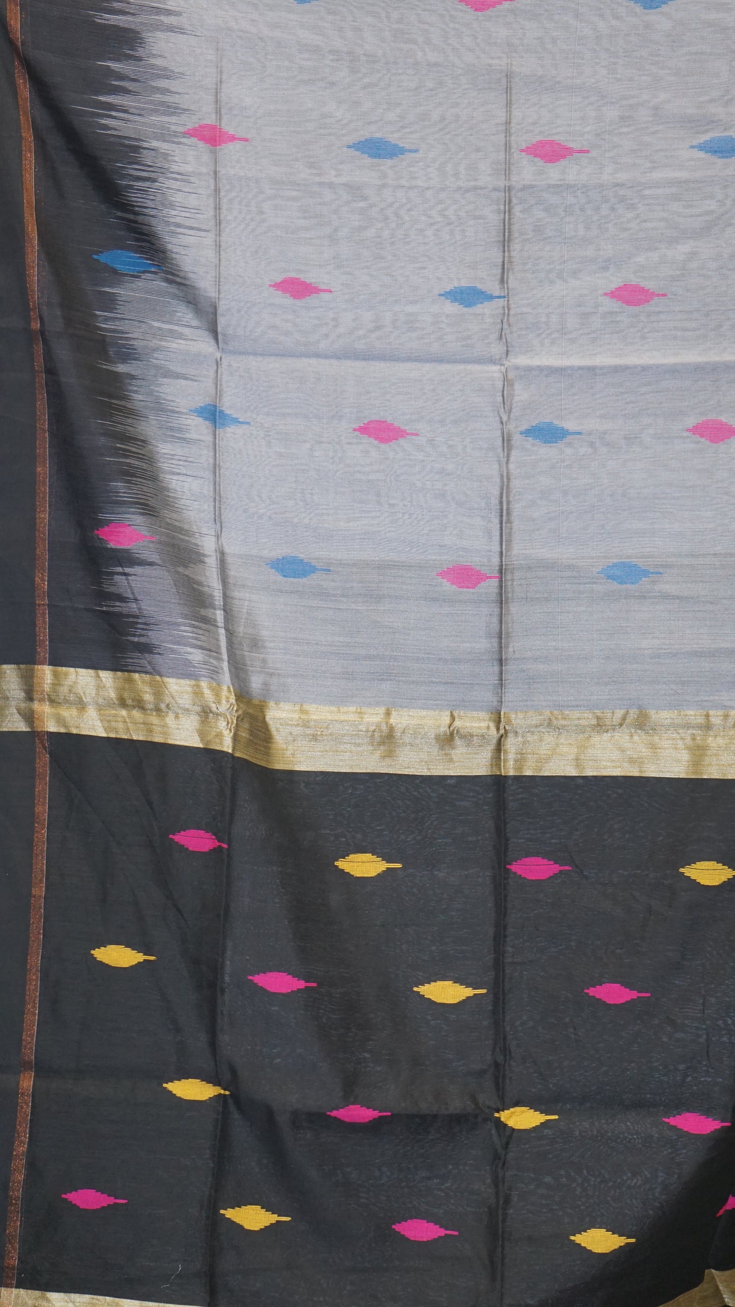 Handloom Cotton Saree - Light Grey & Black