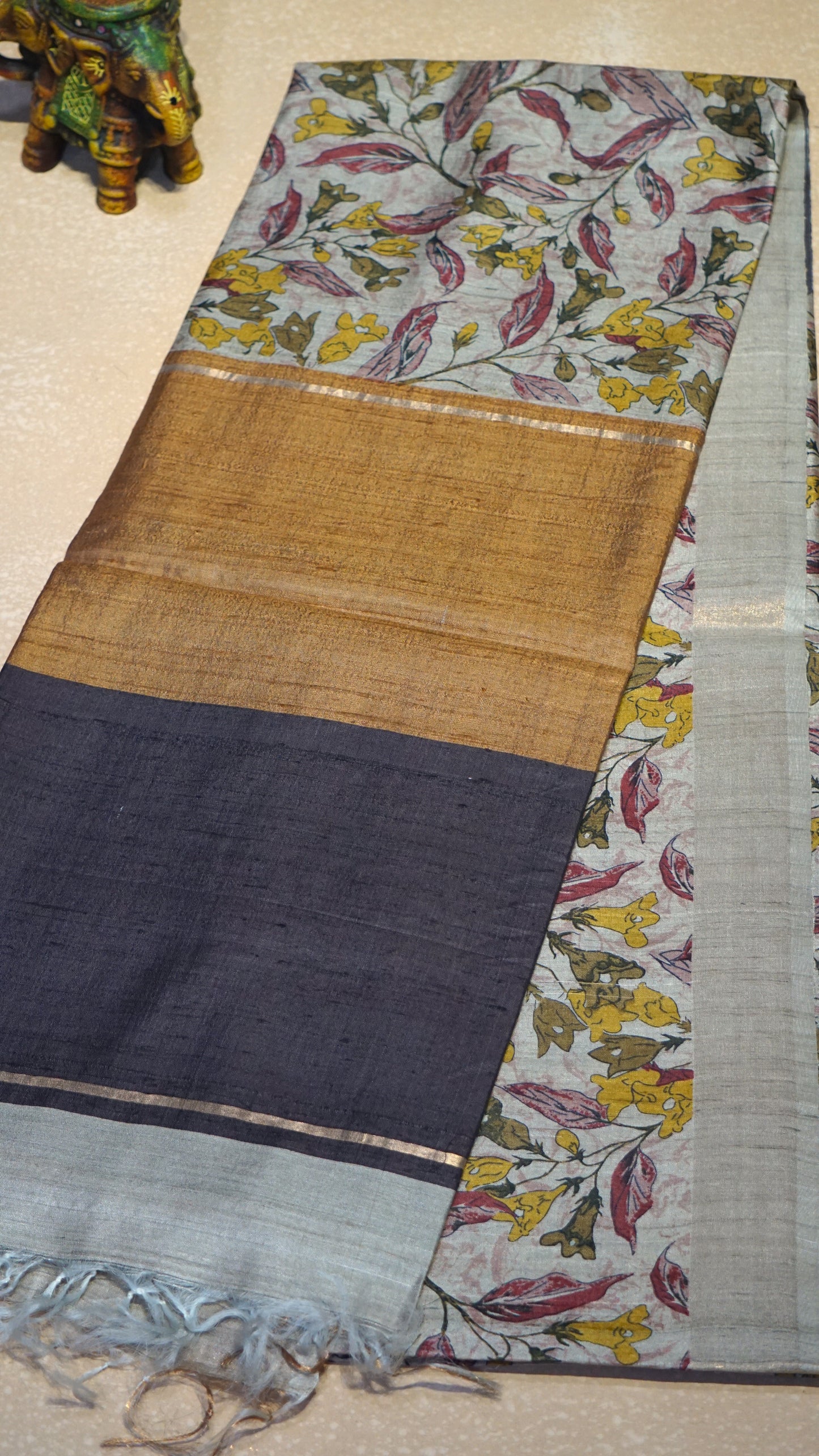 Pure Tussar Saree Floral - Cream & Gold