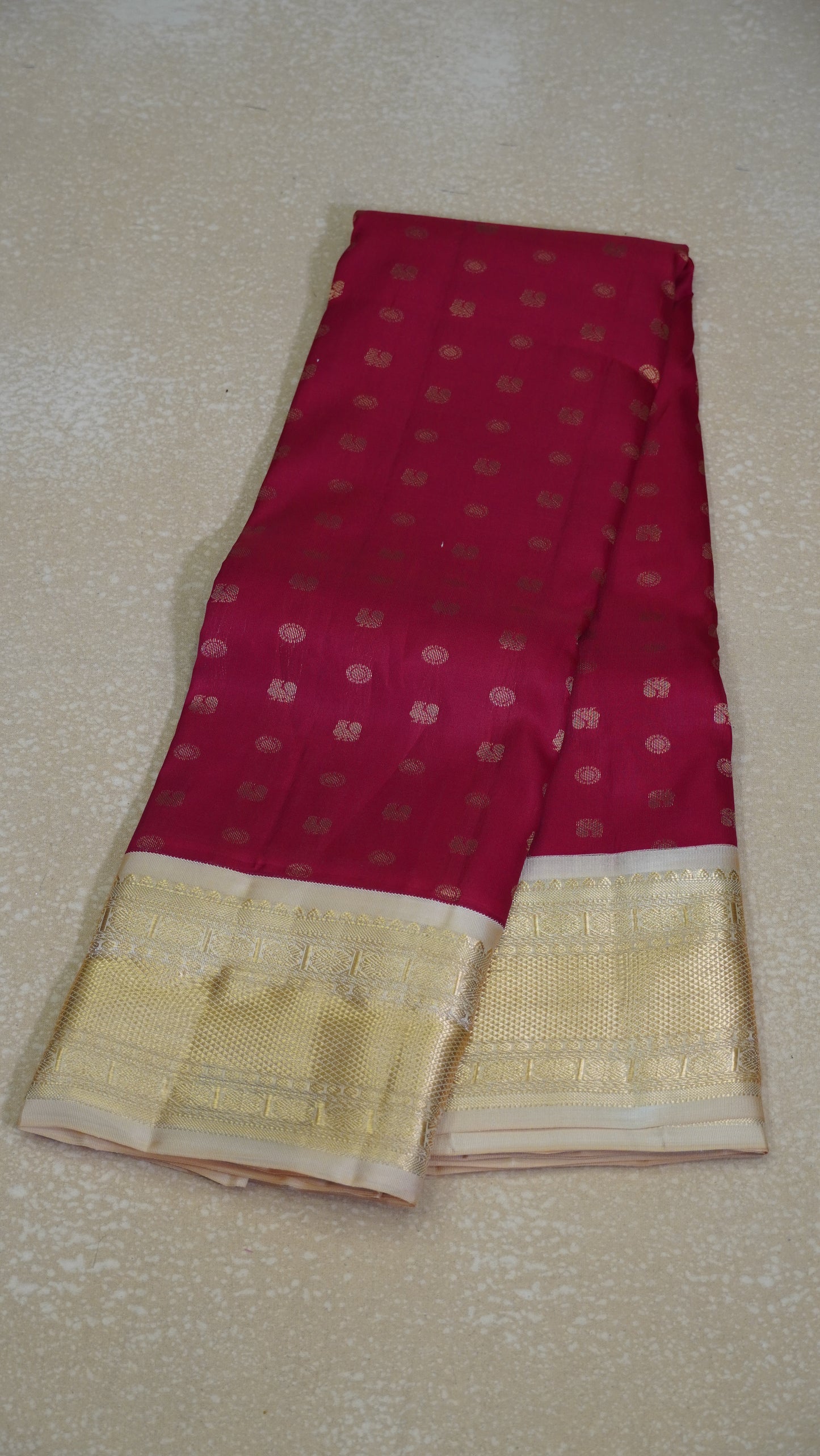 Pure Kanjivaram Saree Red - Cream