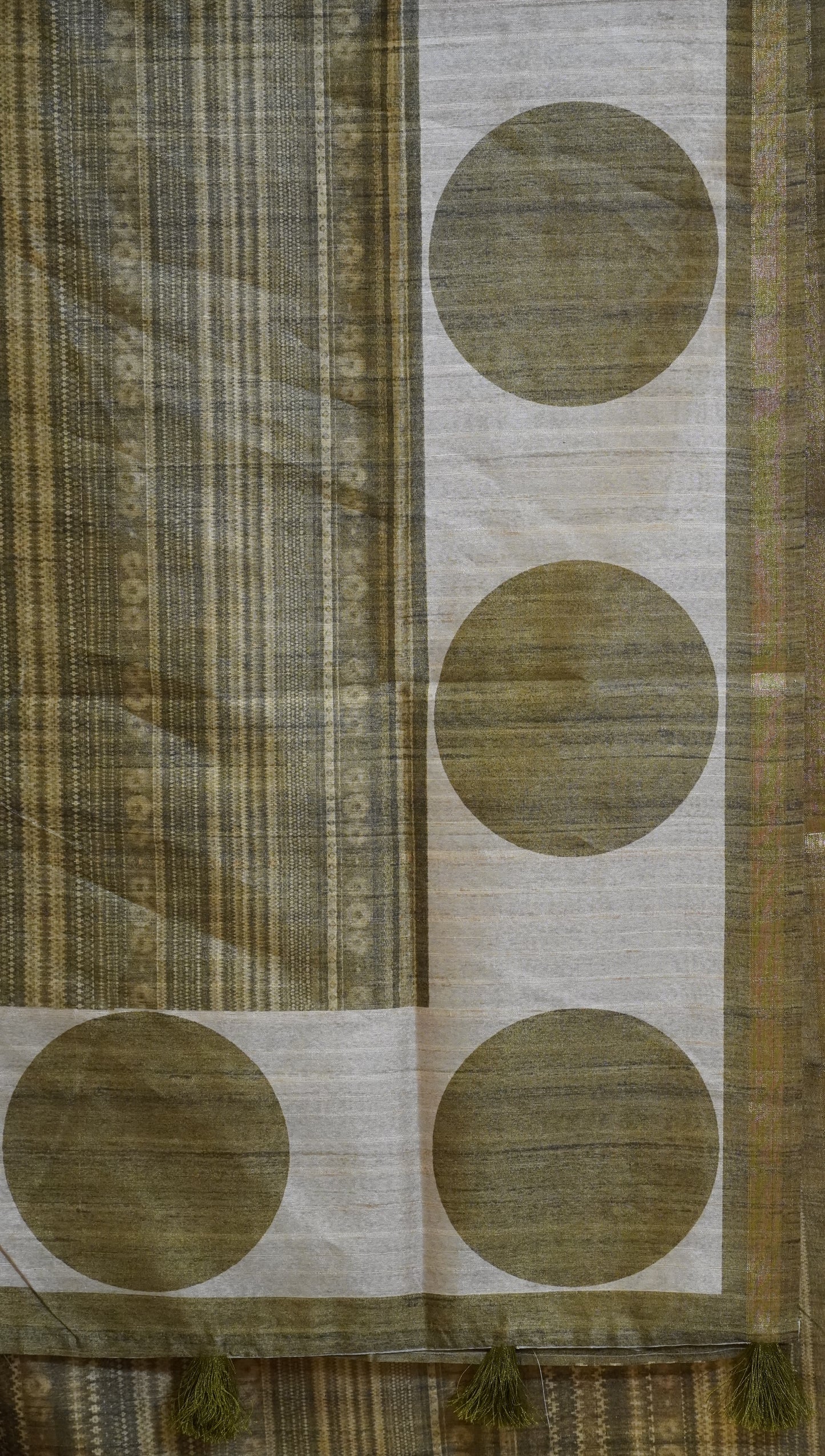 Gicha Tussar Saree Self Print Green