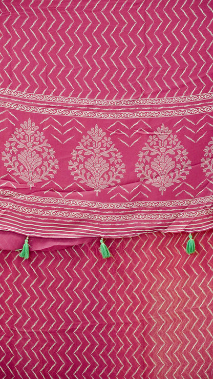 Shiffon Saree Arrow Print With Gap Zari Border Pink to Green