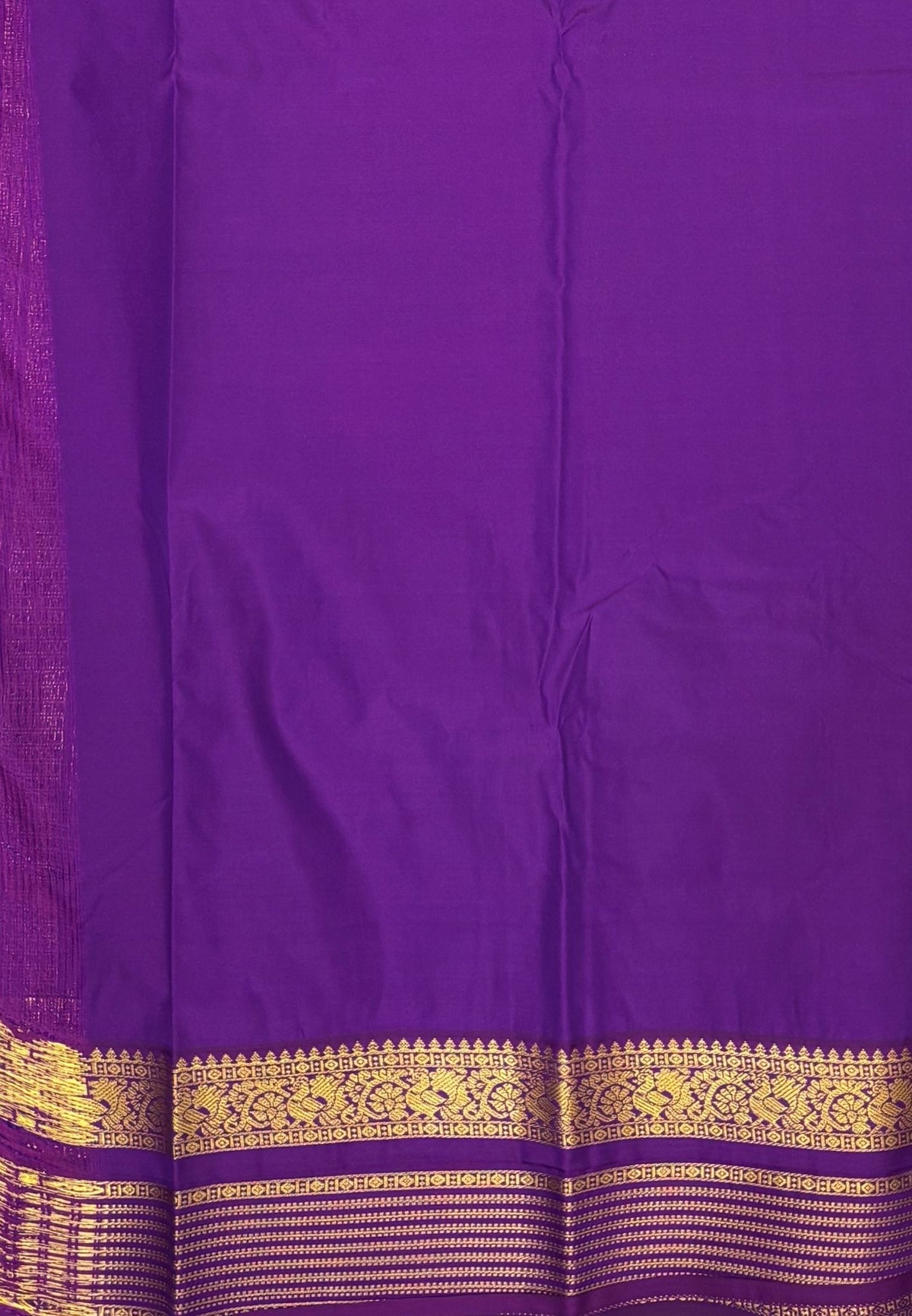 Budget Kanchipuram Saree-Olive Green In Traditional Peacock Zari With Contrast Border