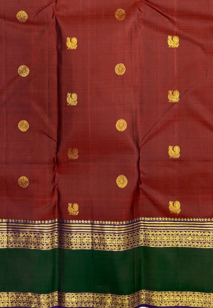Pure Kanchipuram Silk Saree-Brick Red In Vertical Medallion Zari With Contrast Border