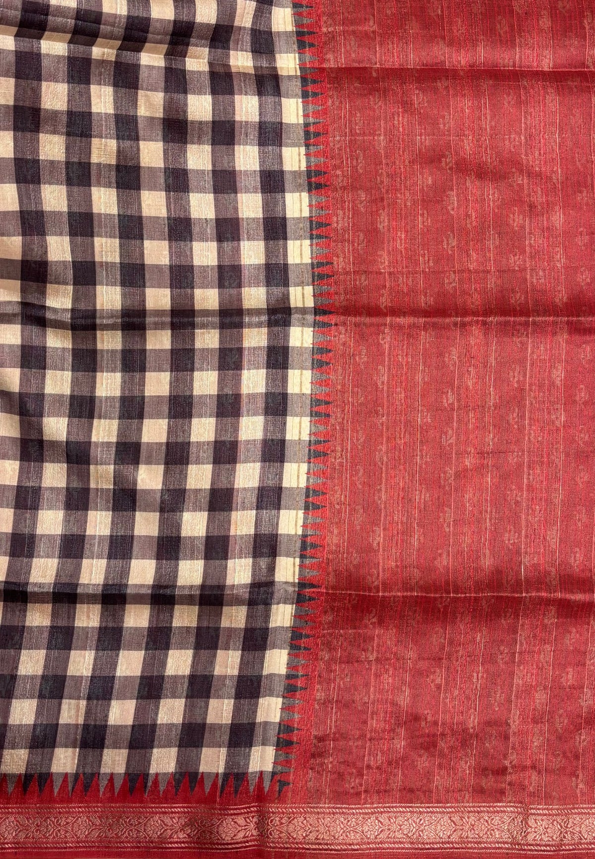 Matka Tussar saree-Grey in Checked Pattern with Temple Zari Border