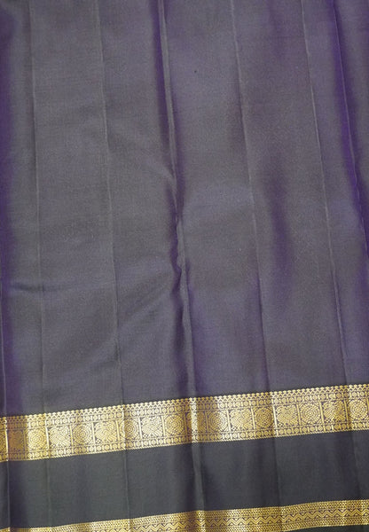 Pure Kanchipuram Silk Saree-Red with Retapett Border