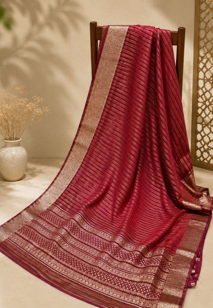 Viscose Saree-Magenta in Vairoosi Pattern