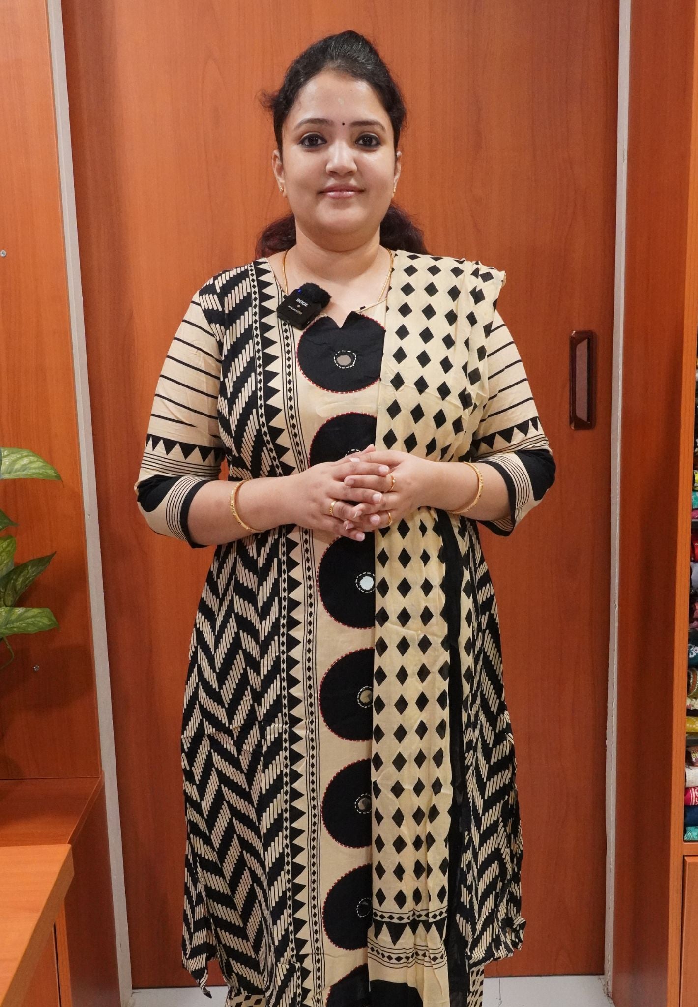 3 Pcs Kurti Set - Black - Sandle