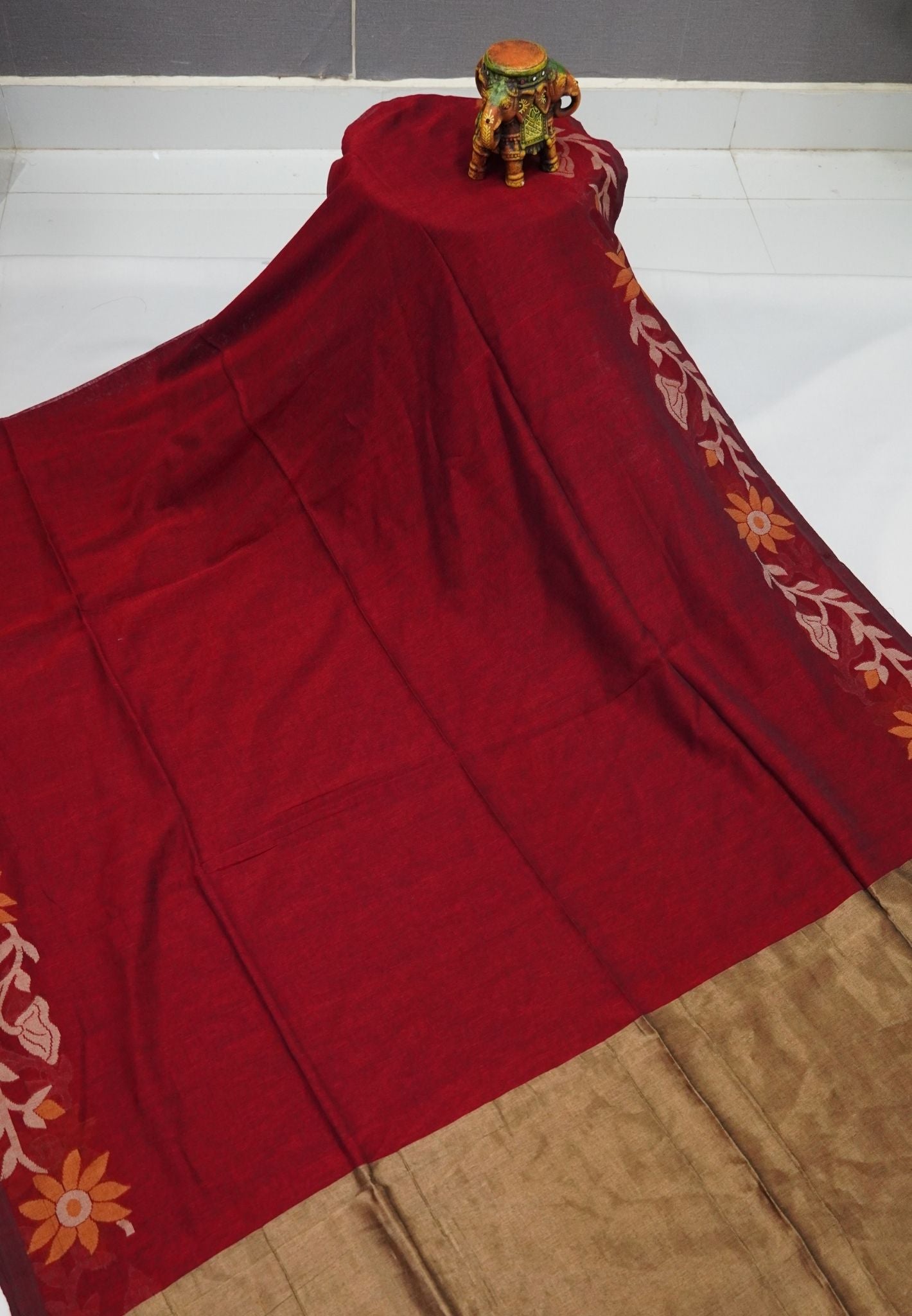 Handloom Cotton Saree-Red Jamdhani Border
