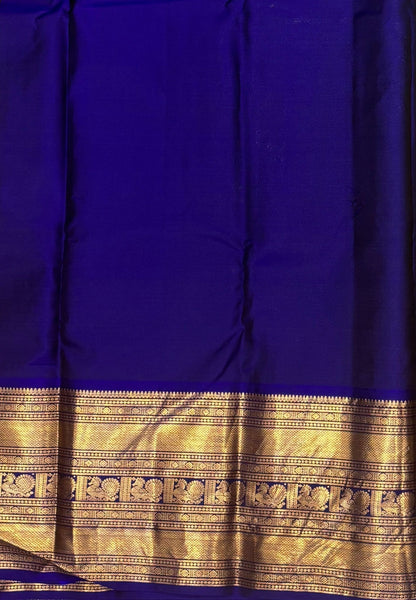 Pure Kanchipuram Silk Saree-Olive Green with Contrast Border