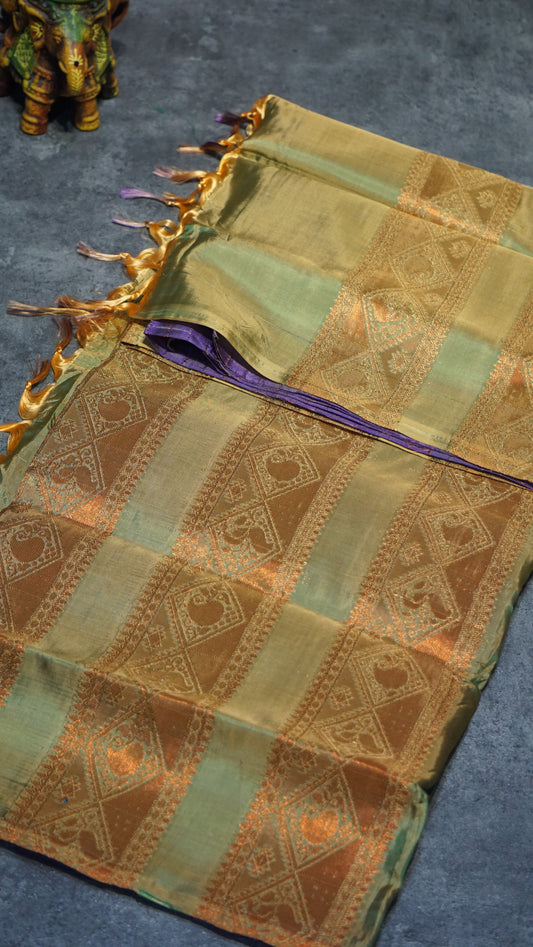 Vazhai Naaru Pattu Saree Vairaoosi Dual Lavender to Green