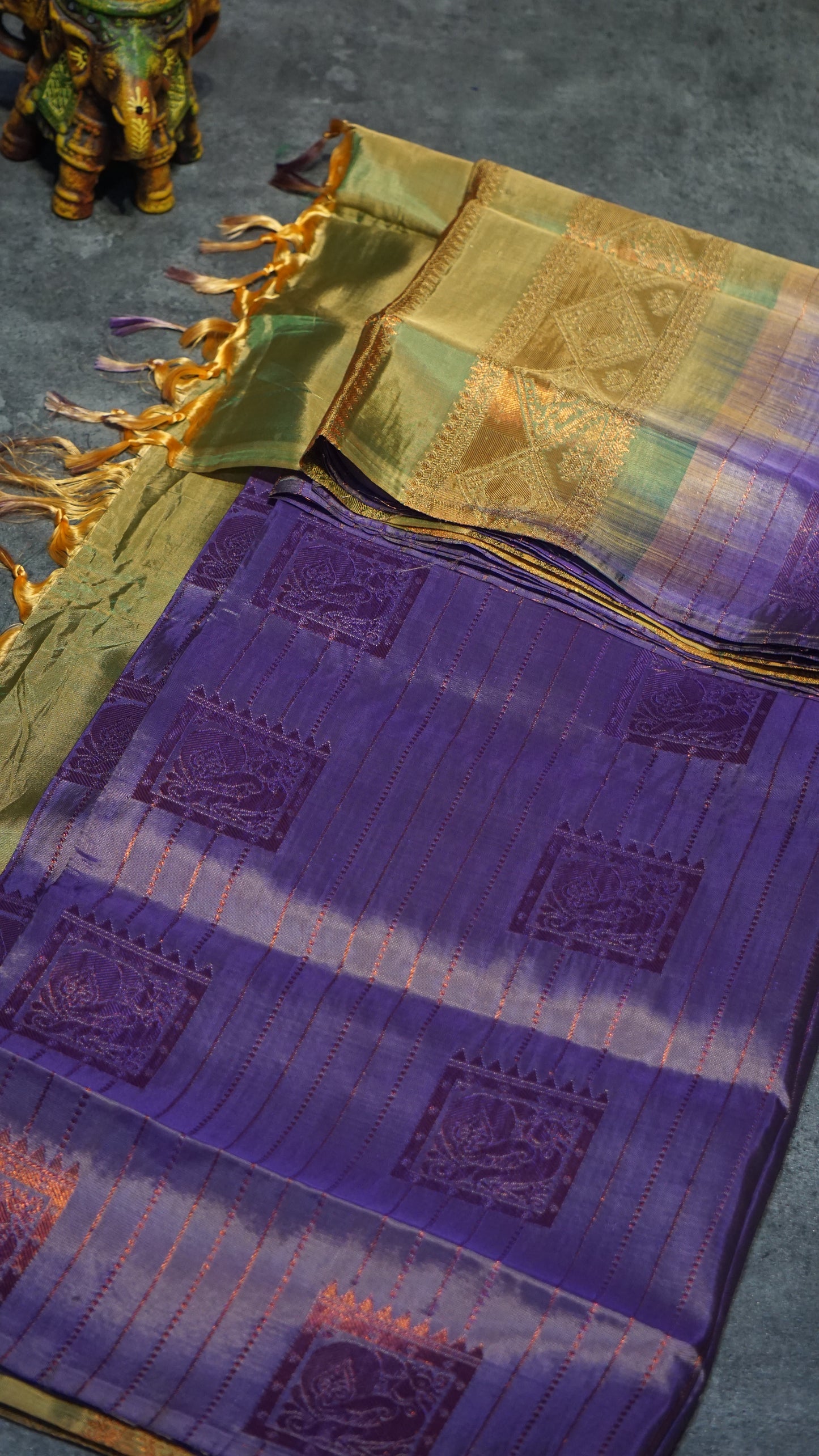 Vazhai Naaru Pattu Saree Vairaoosi Dual Lavender to Green