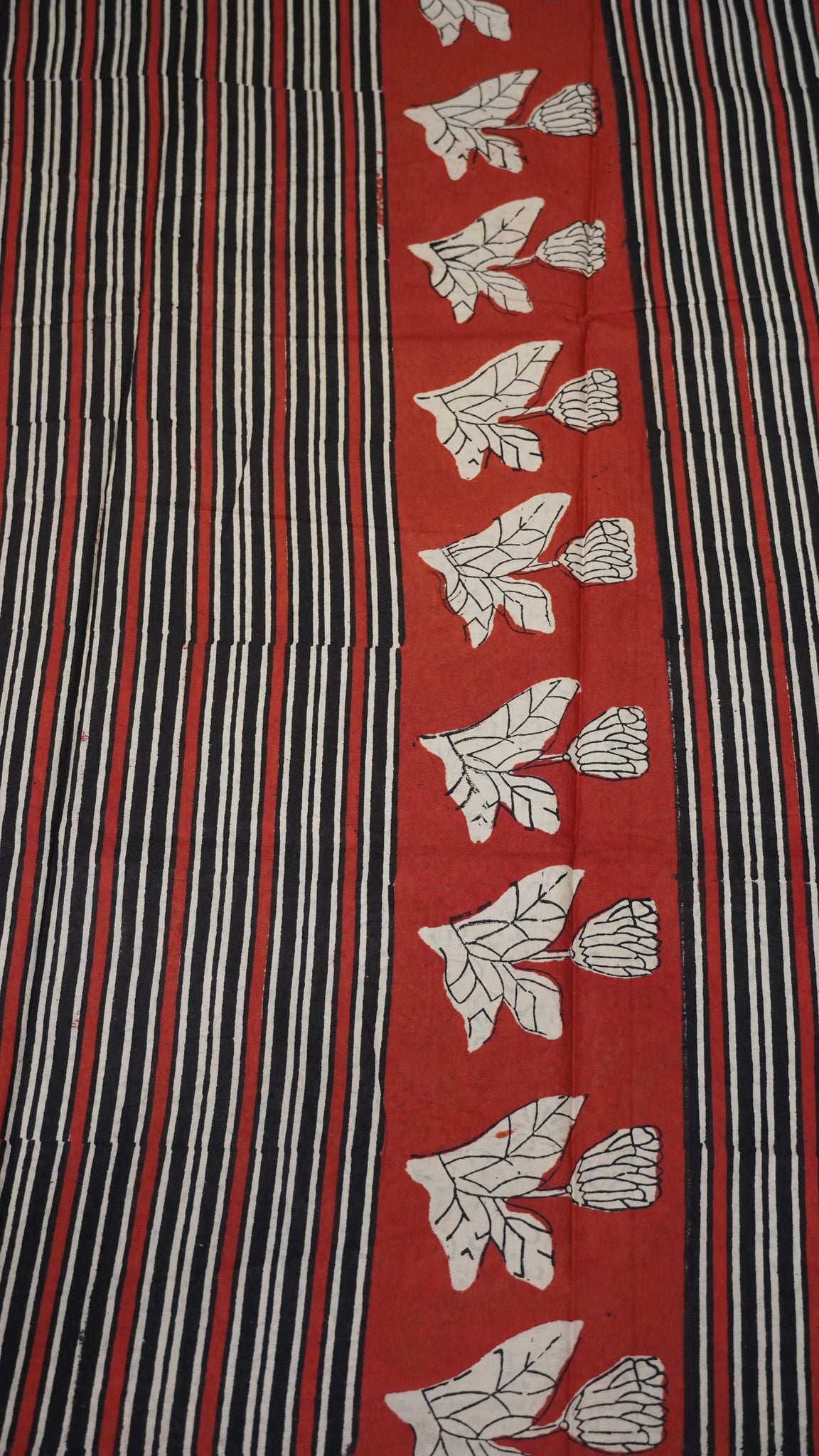 Mul Mul Cotton Saree Black Triangle Prints