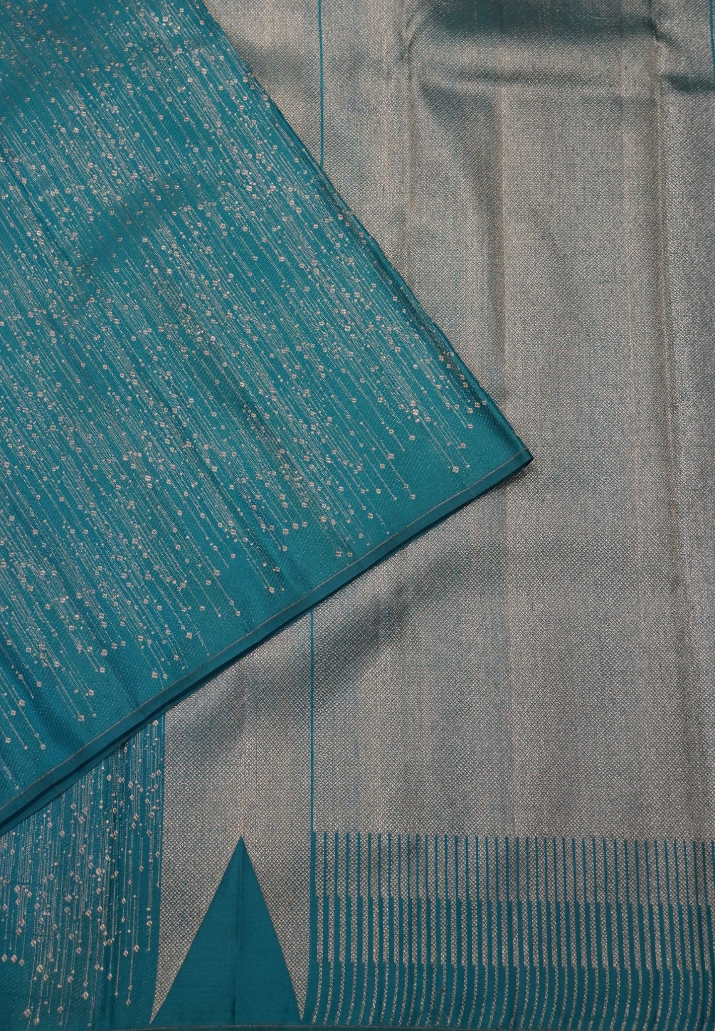 Pure Kanchipuram Silk-Ramar Blue with Rain Drop Motif