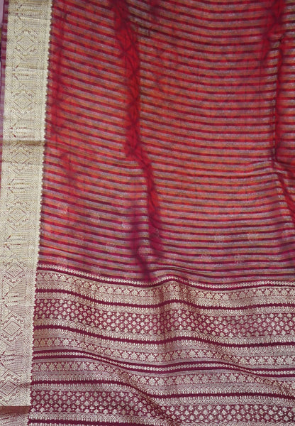 Viscose Saree-Magenta in Vairoosi Pattern