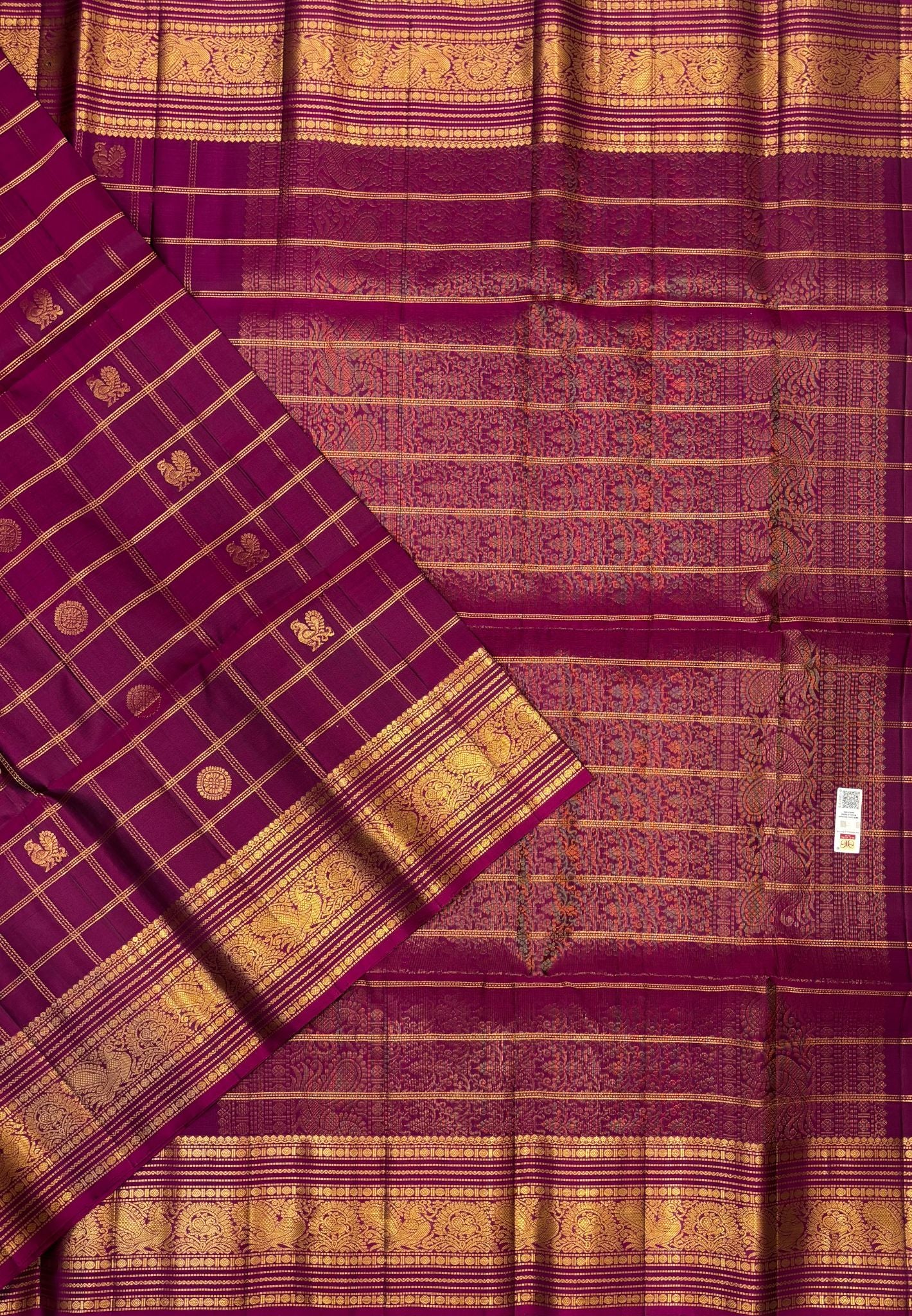 Pure Kanchipuram Silk Saree-Rani Pink in Checkered Mayil Chakram with Varisapet Border