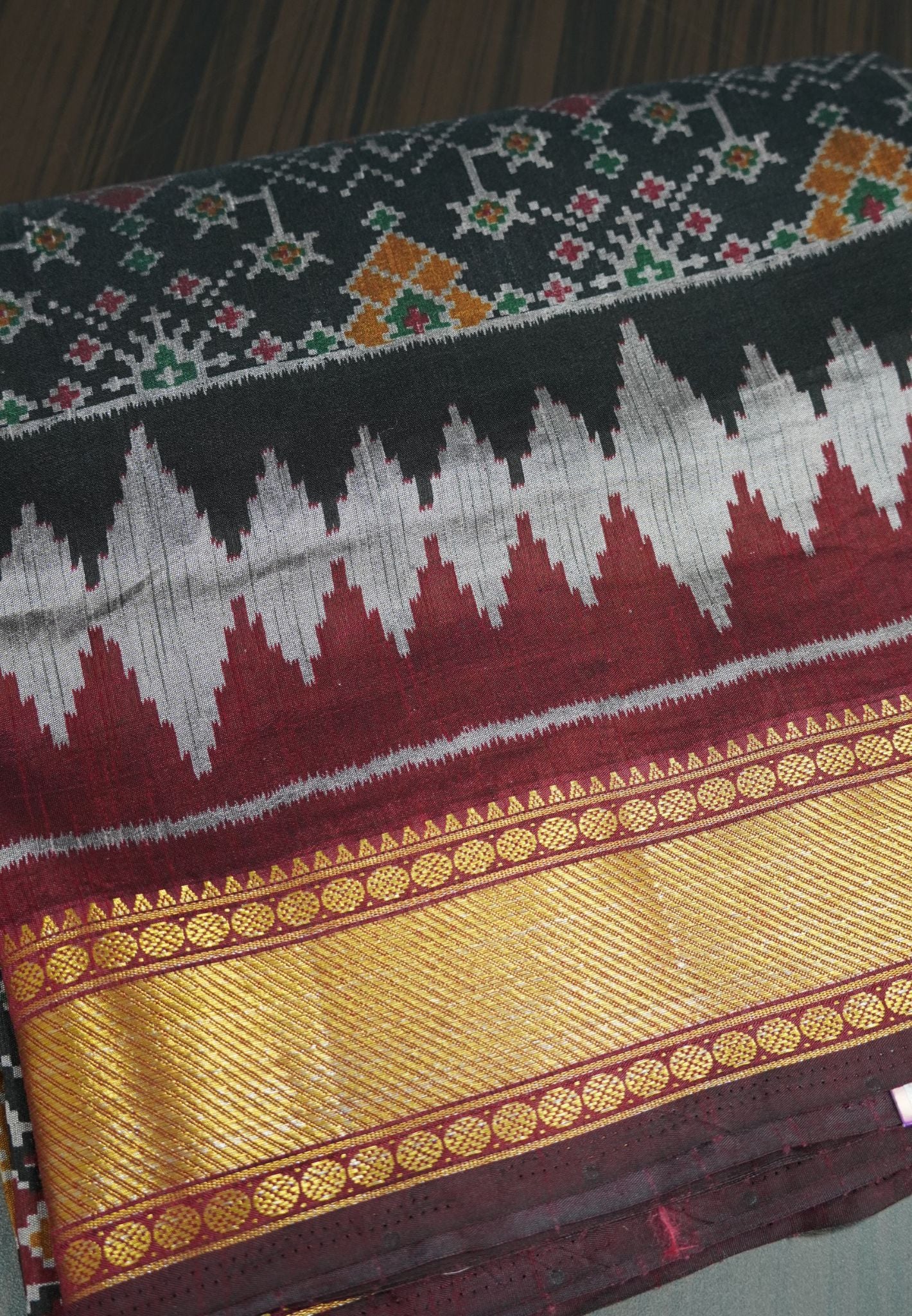 Semi Patola Saree Floral Ikkat Pattern-Black