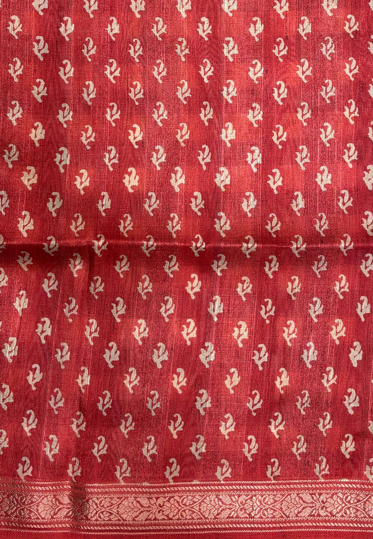 Matka Tussar saree-Grey in Checked Pattern with Temple Zari Border