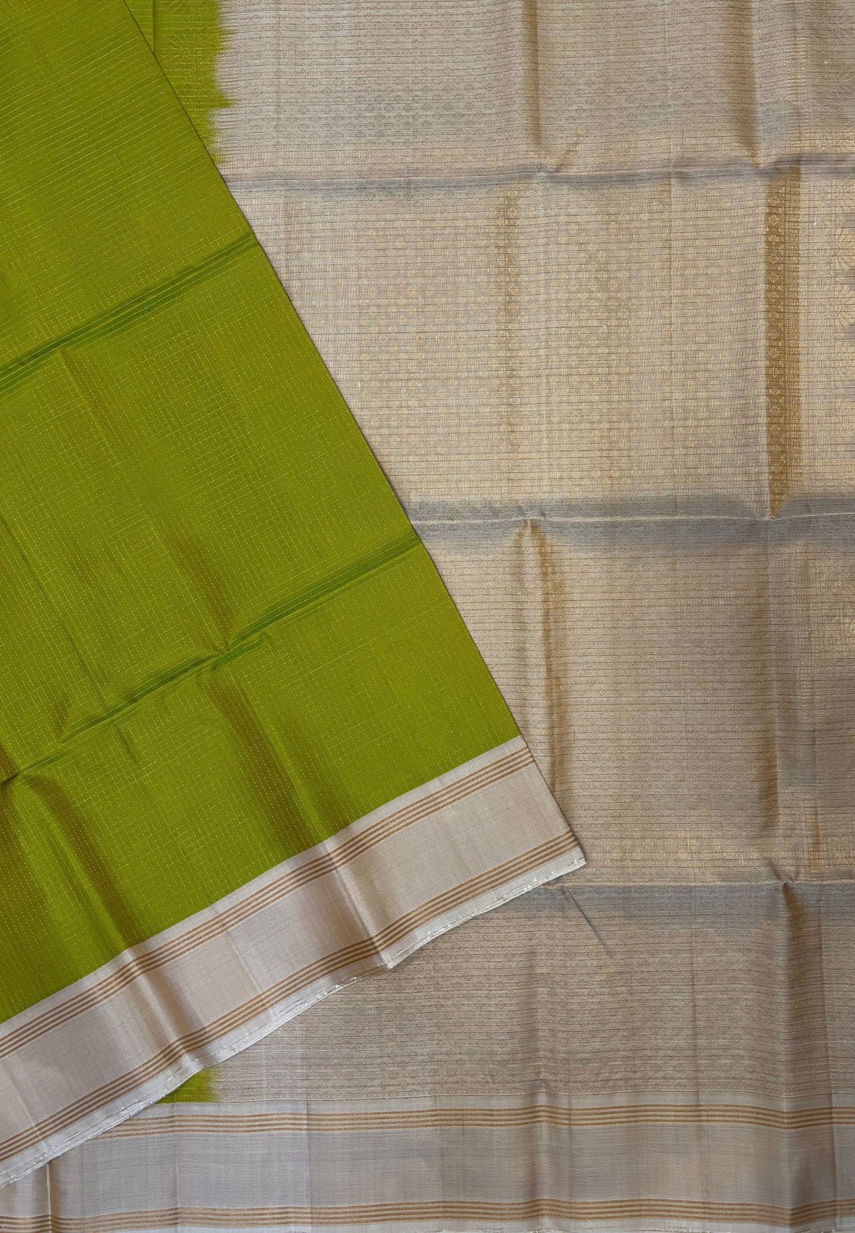 Pure Kanchipuram Silk Saree-Light Green With Contrast Border