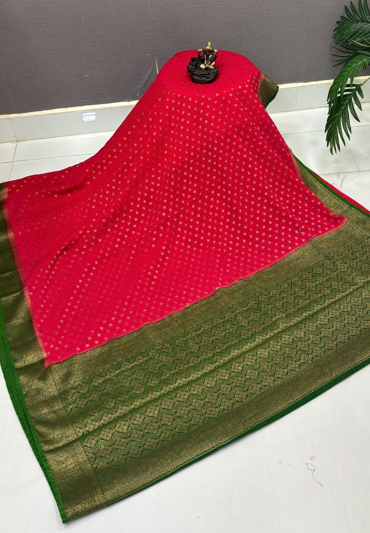 Banarasi Georgette Saree-Red with Leaf Butta and Contrast Border